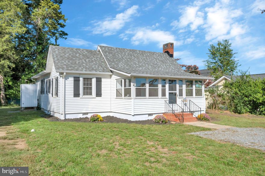 Totally renovated, water view cottage in the Potomac River community of Fairview Beach.  This lovely home has been updated top to bottom including kitchen with new cabinets, granite countertops, stainless appliances, and a water view from your kitchen sink.   Both baths are remodeled as well and the home features Luxury Vinyl Plank in the living areas and ceramic tile in the baths along with fresh paint throughout.   The primary suite offers a walk-in closet and attached primary bath.  The sunroom/front porch offers a wonderful water view and is perfect for relaxing and unwinding.  Outside you will find a brand new roof, large shed, an outdoor shower to wash off the sand after a day at the beach, and a gravel parking area.  This home has access to the common area to park your boat or jet ski as well.  Fairview Beach is a quaint waterfront community with no HOA, beaches, two restaurants, and a public marina where you can launch your boat and enjoy all the fun the Potomac River has to offer.  Come make this your primary residence, summer home, or an AirBnB.