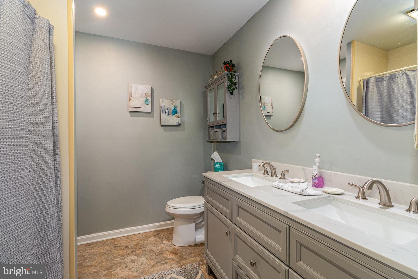 ROCKLEDGE - Residential Lease