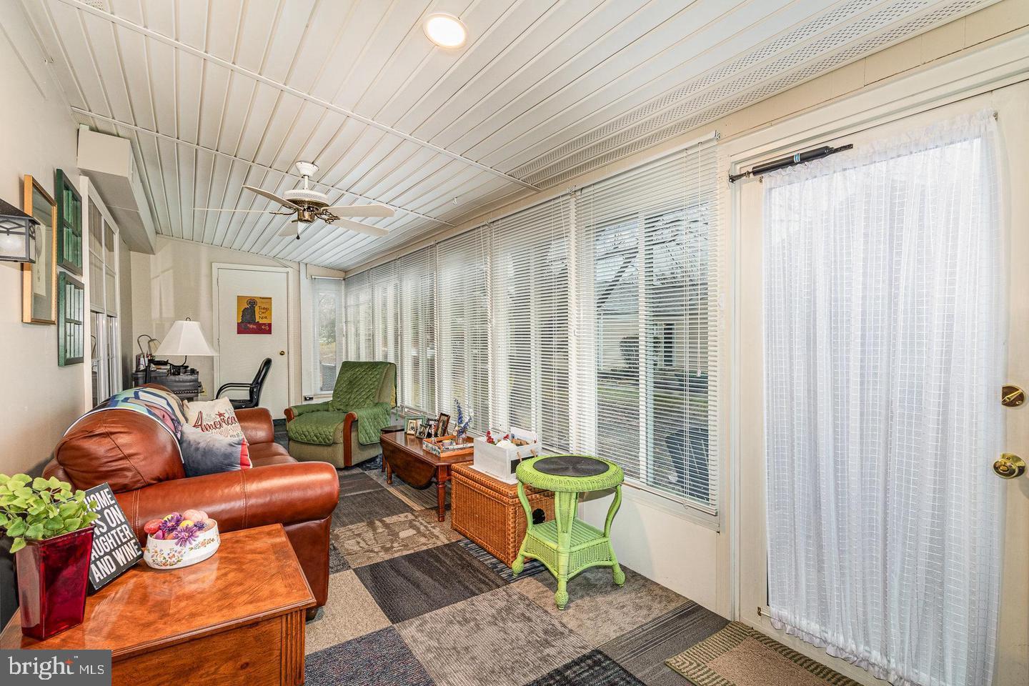 ROCKLEDGE - Residential Lease