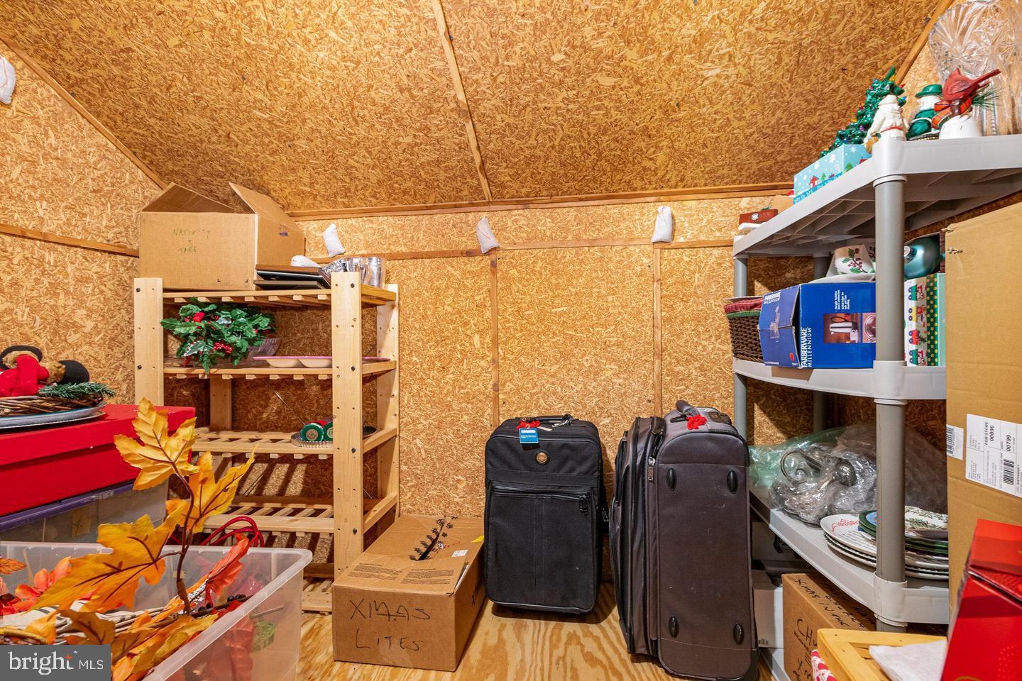 ROCKLEDGE - Residential Lease