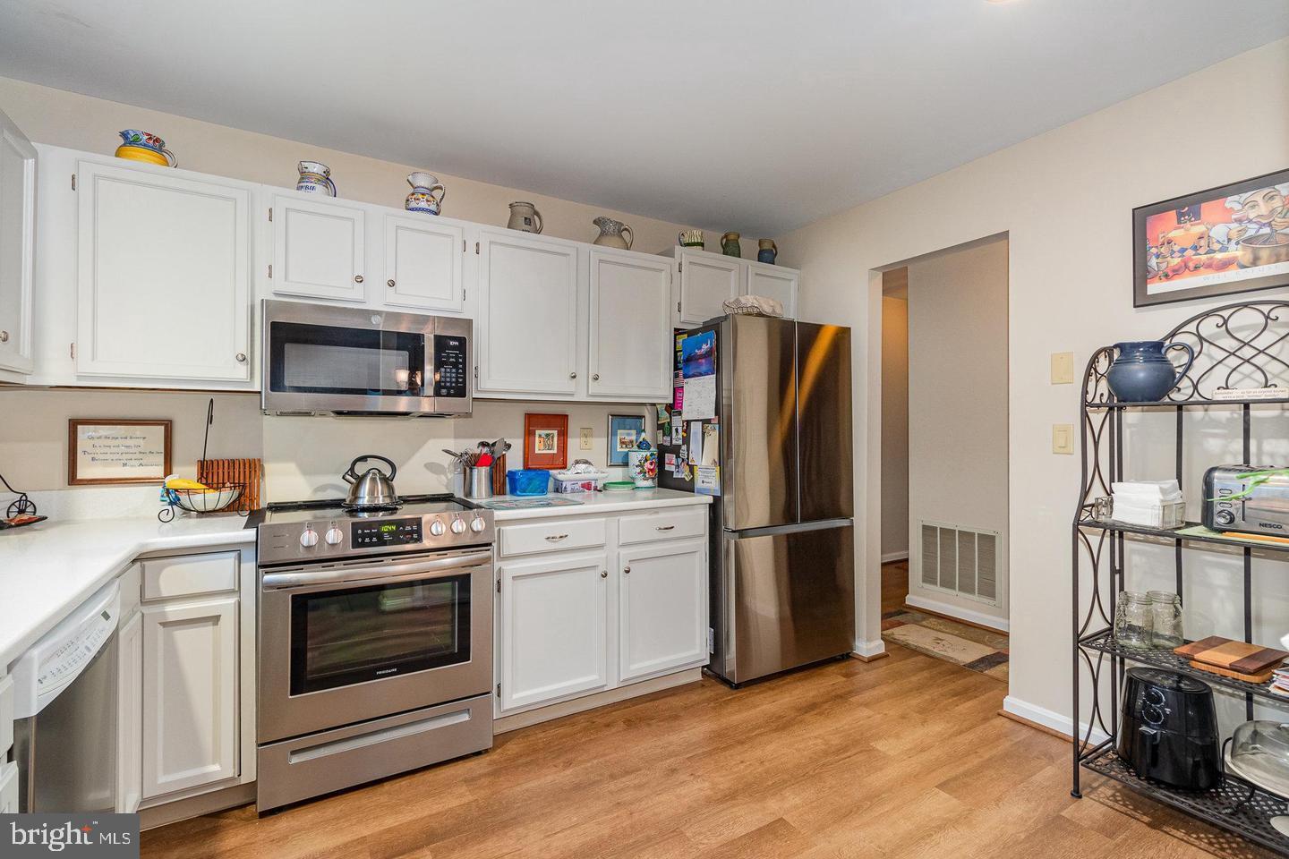 ROCKLEDGE - Residential Lease