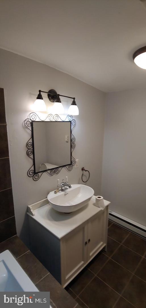 FEDERAL HILL HISTORIC DISTRICT - Residential Lease