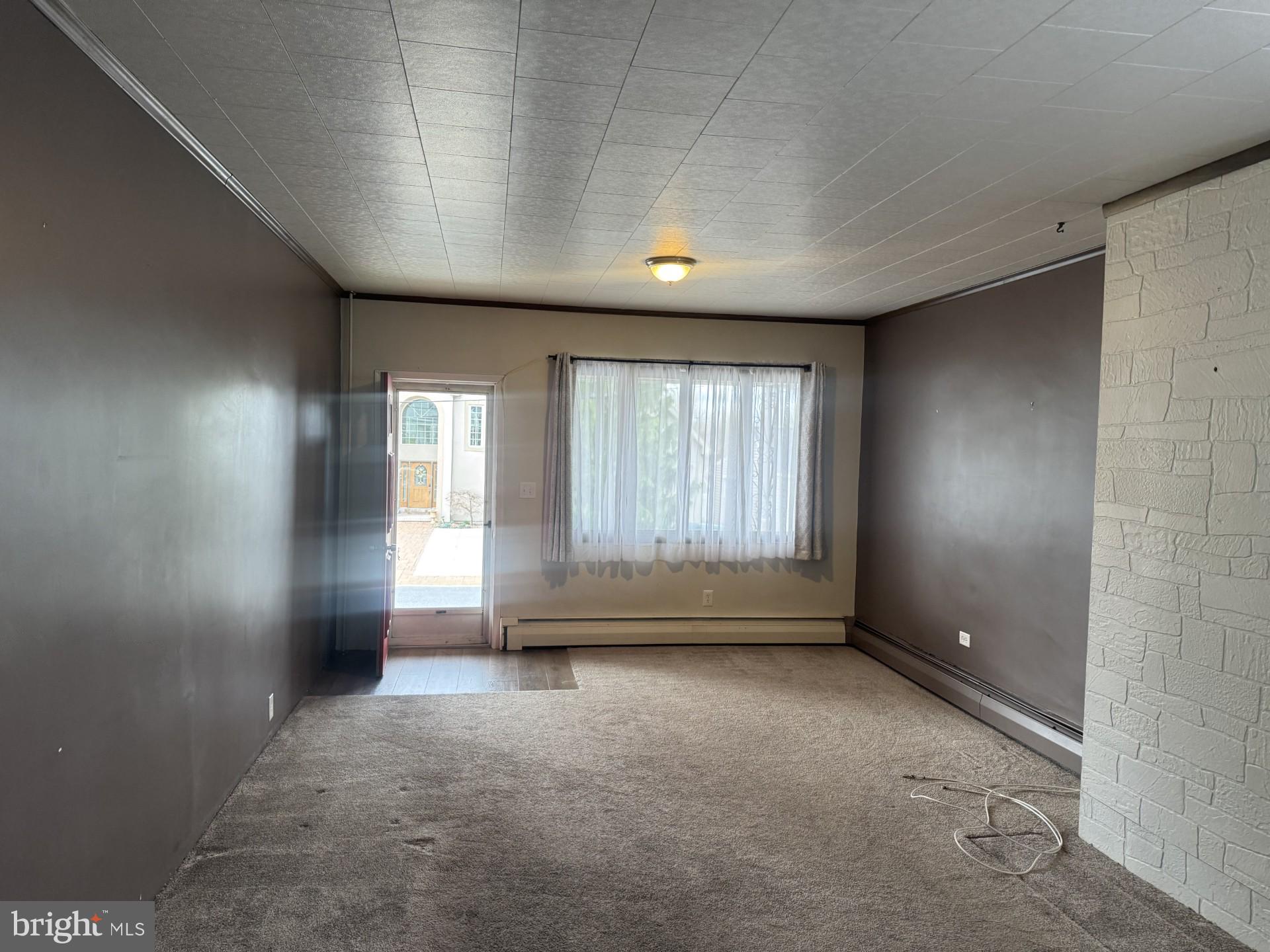 FRACKVILLE - Residential