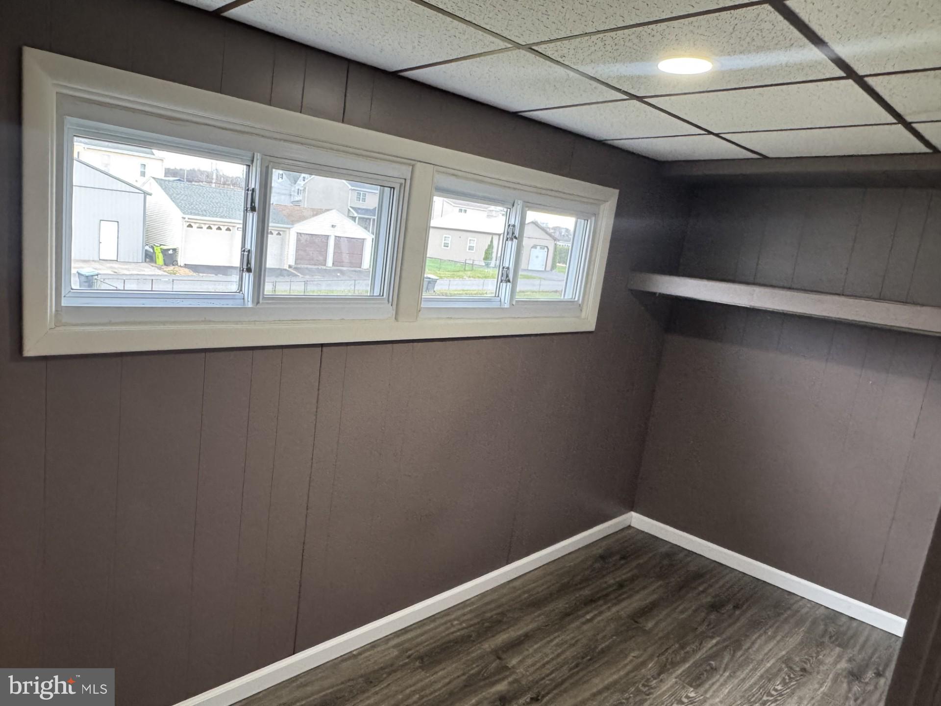 FRACKVILLE - Residential