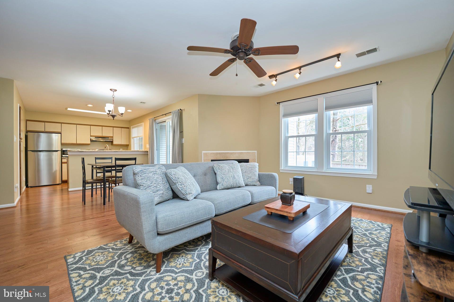 GRAYS POINTE - Residential