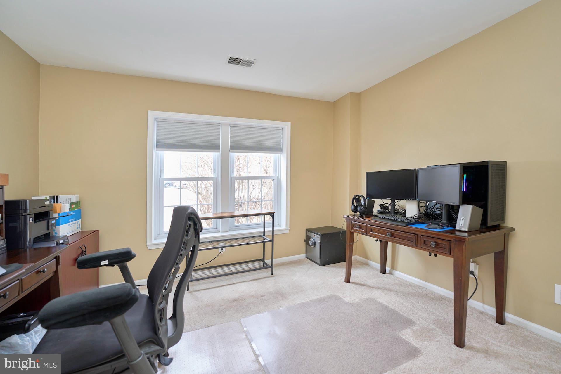 GRAYS POINTE - Residential