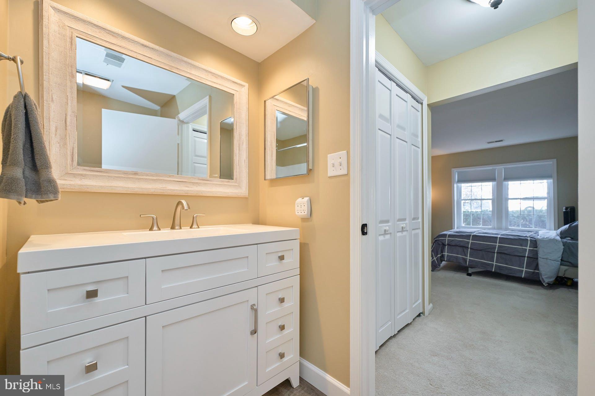 GRAYS POINTE - Residential