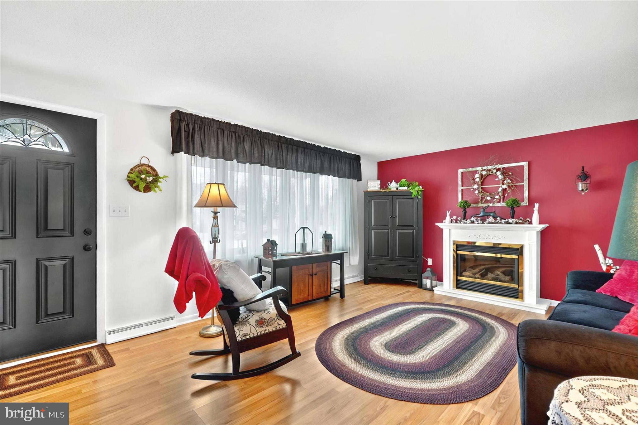 LEADER HEIGHTS - Residential