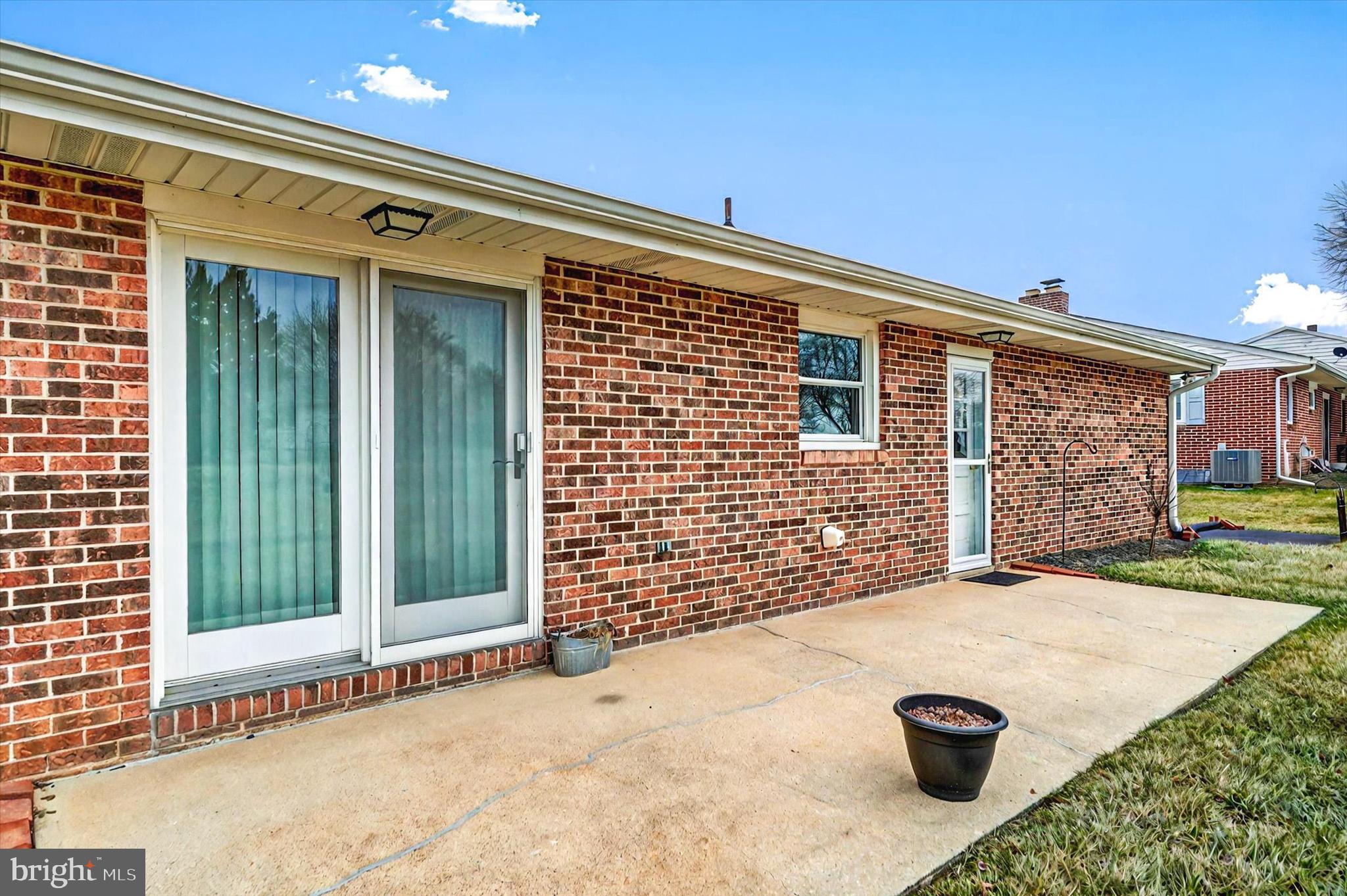 LEADER HEIGHTS - Residential