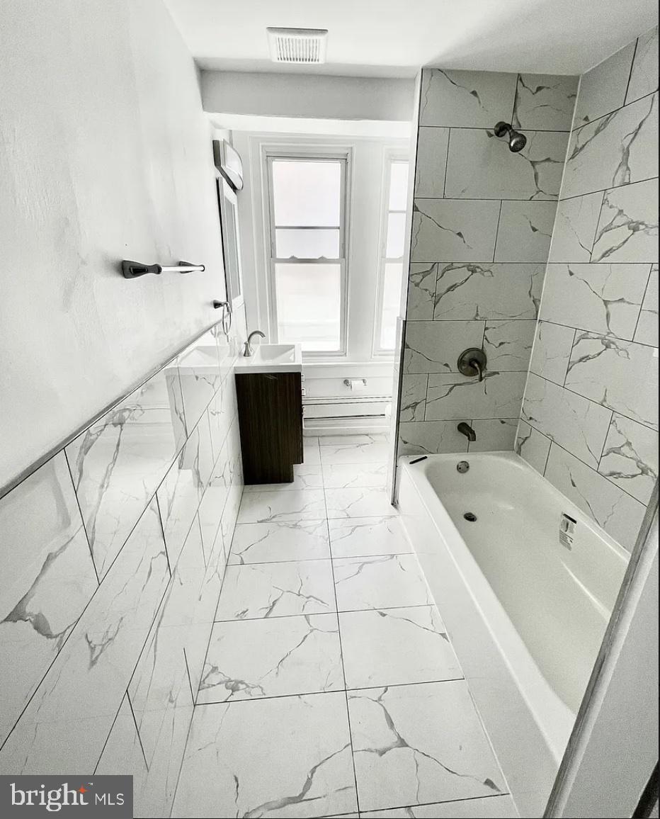 SPRUCE HILL - Residential