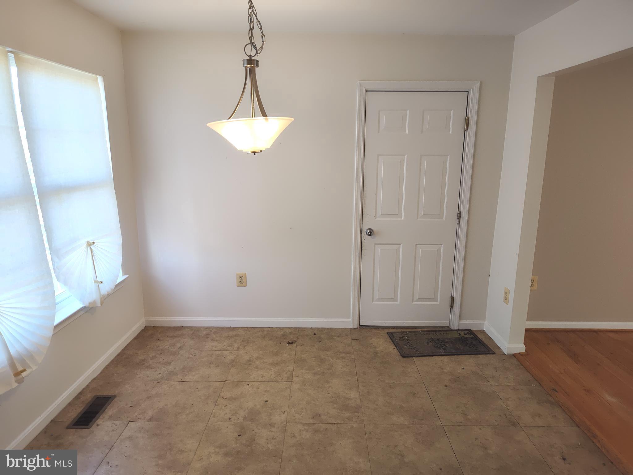 FOUNDERS WOODS - Residential