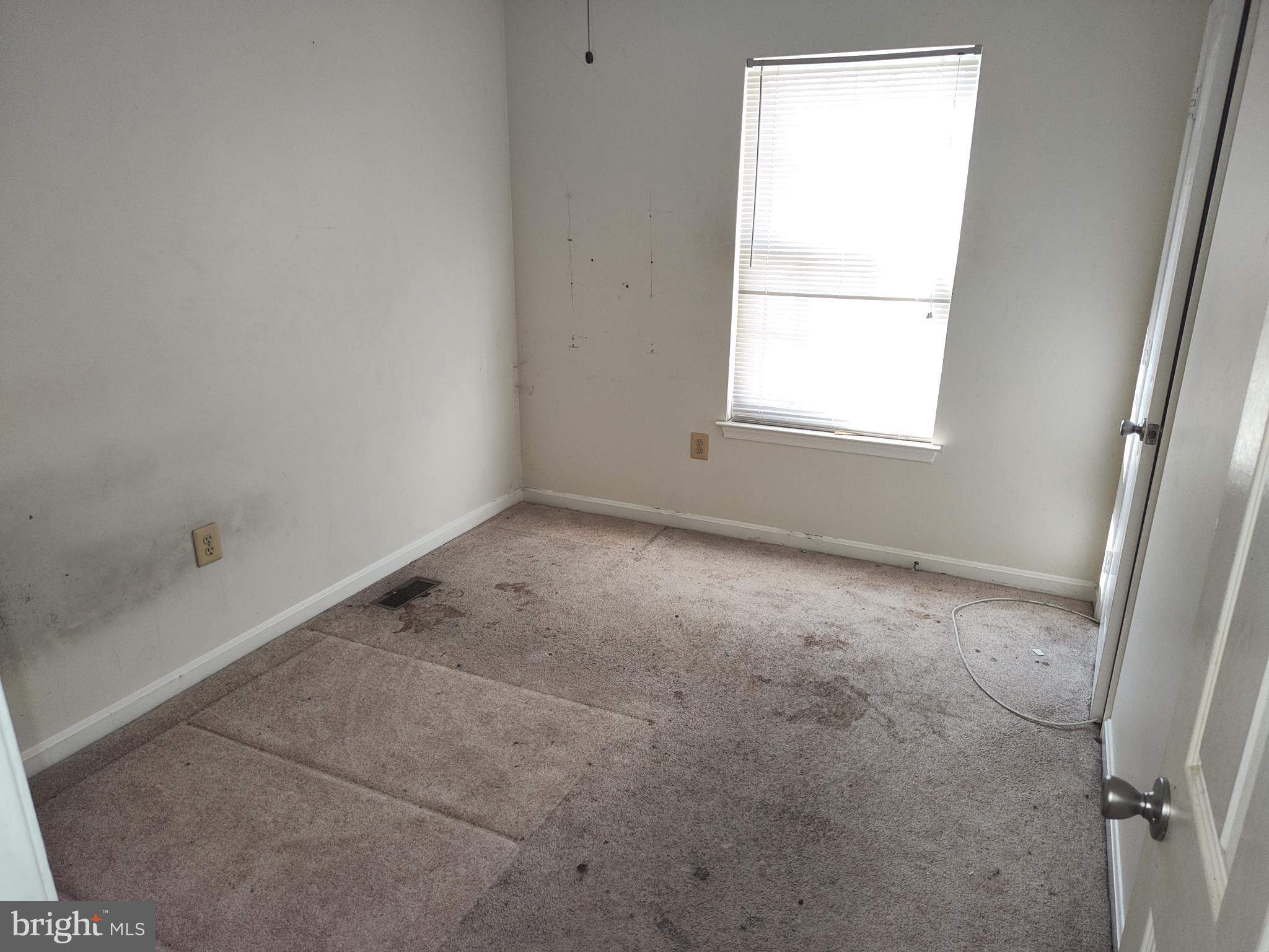 FOUNDERS WOODS - Residential