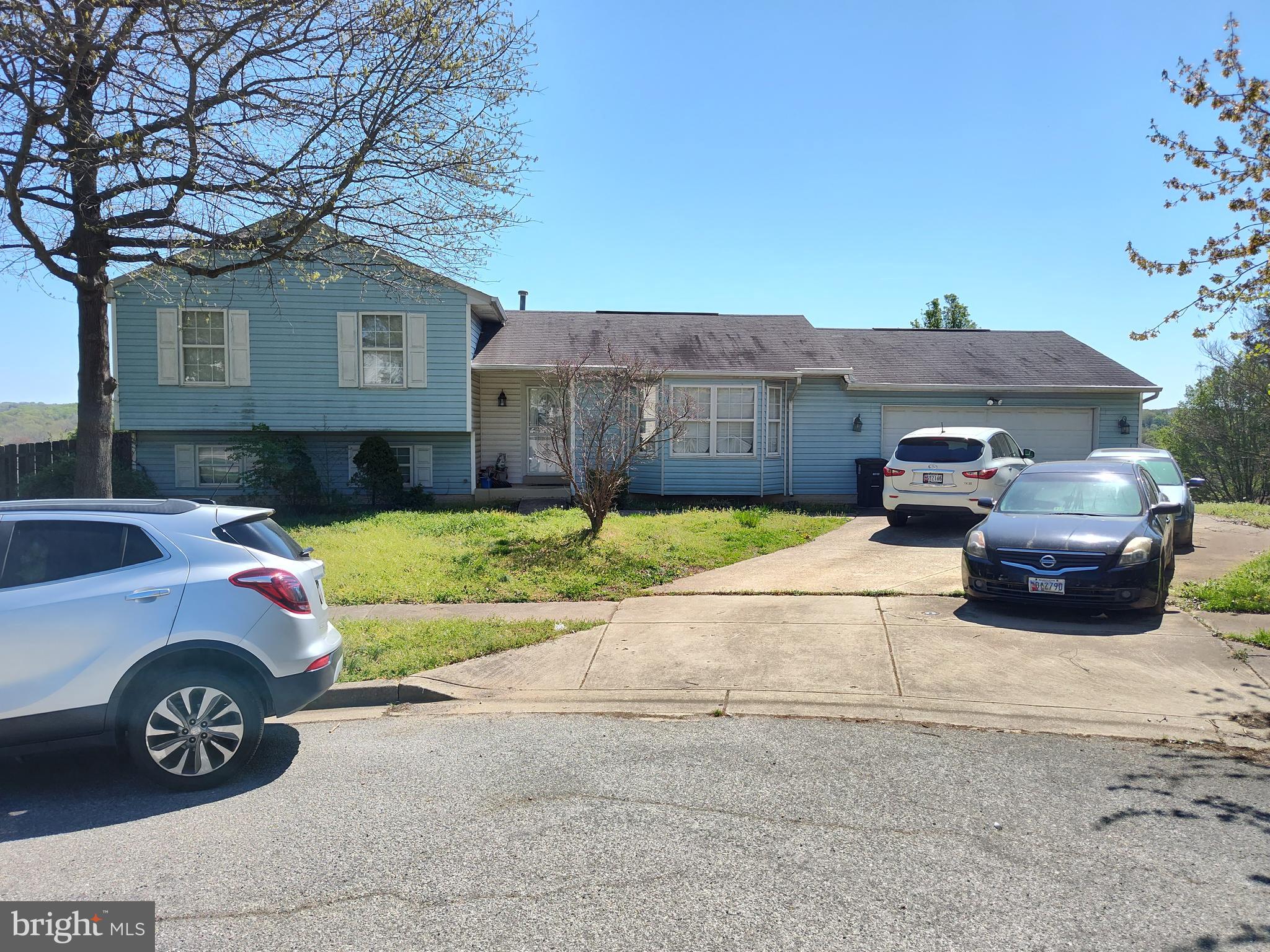 FOUNDERS WOODS - Residential