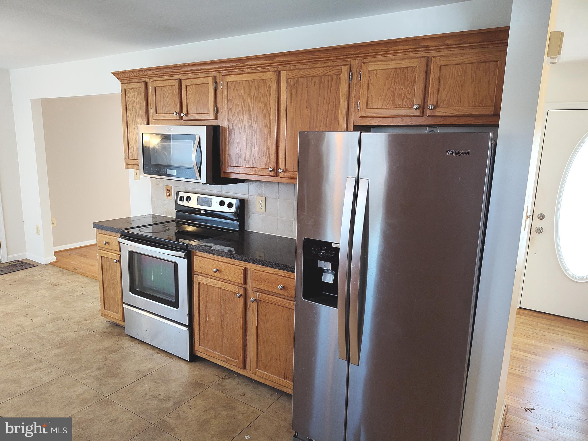 FOUNDERS WOODS - Residential