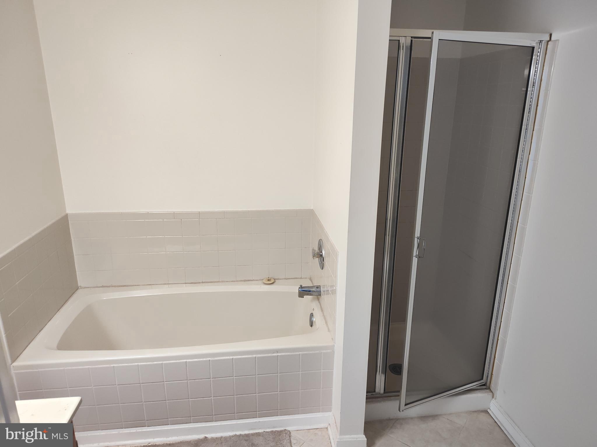 FOUNDERS WOODS - Residential