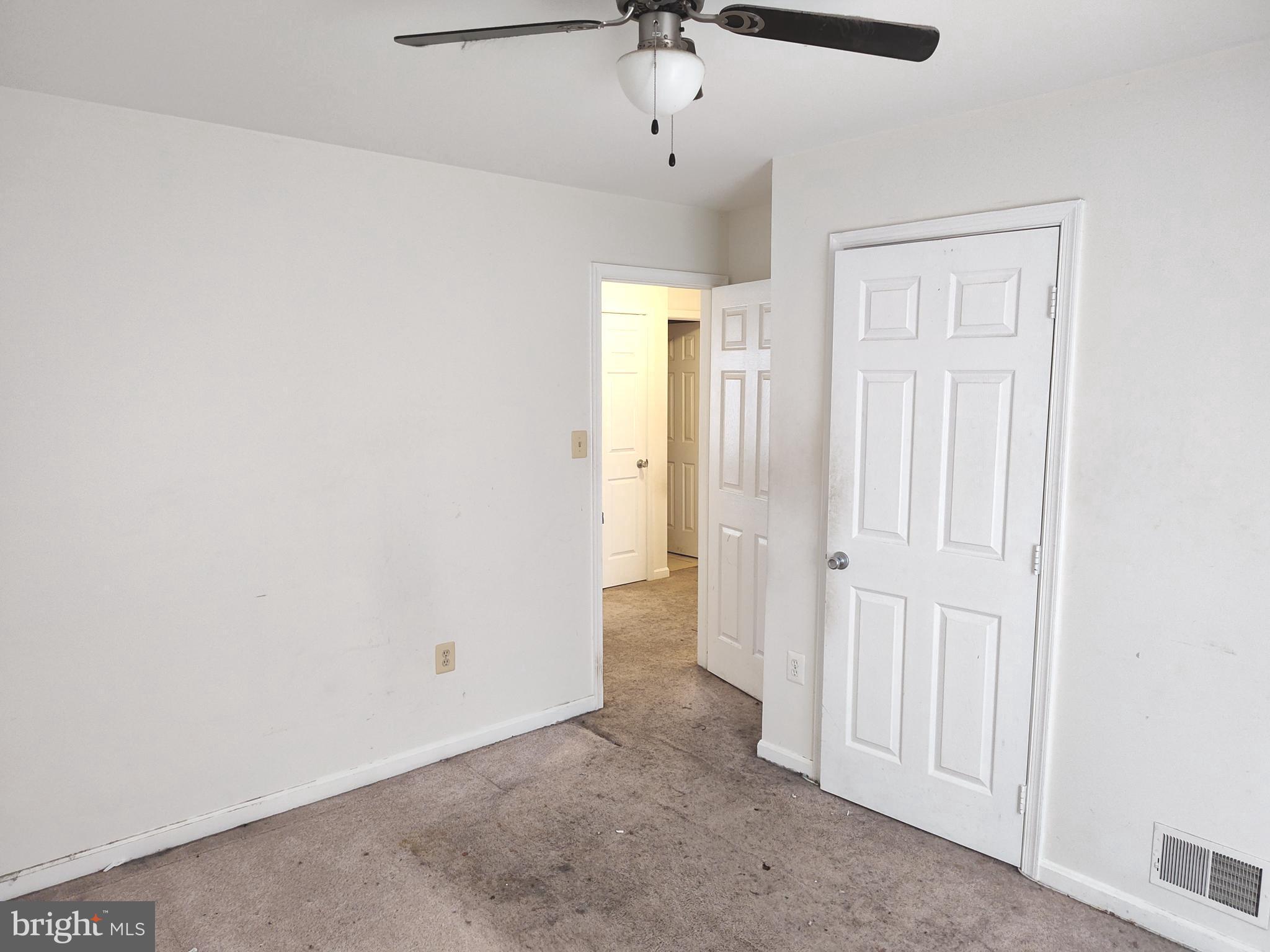 FOUNDERS WOODS - Residential