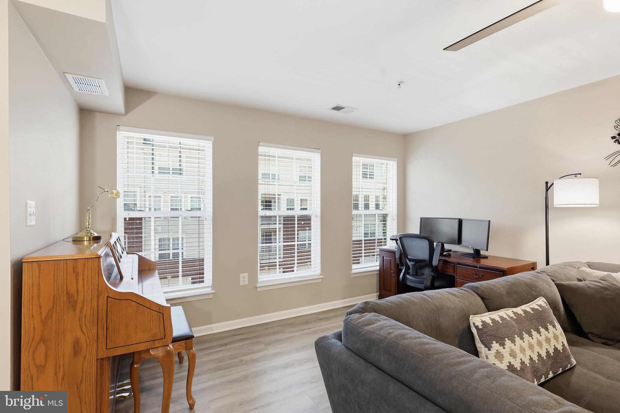 MARKET CENTER CONDOMINIUM - Residential