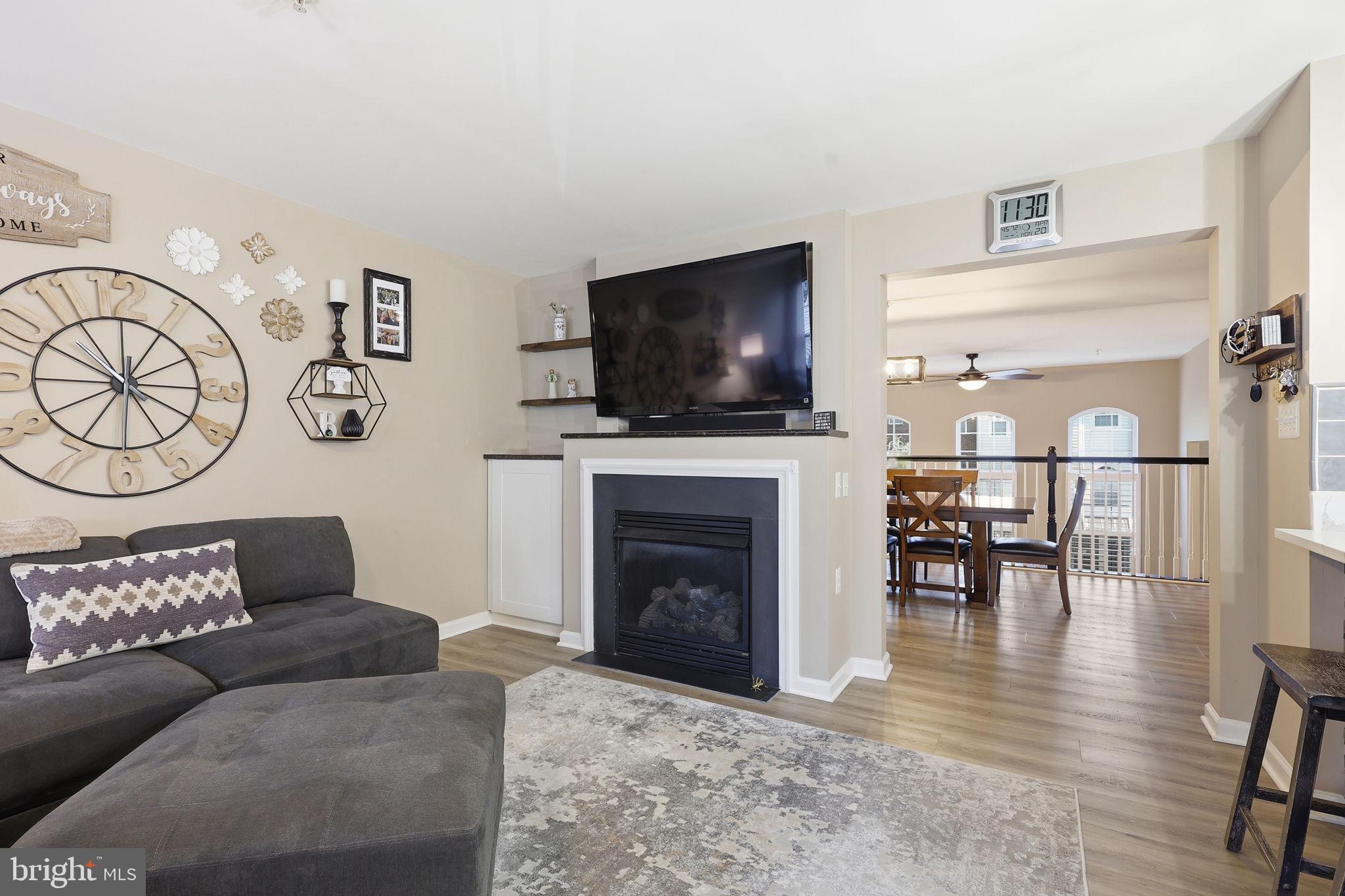 MARKET CENTER CONDOMINIUM - Residential