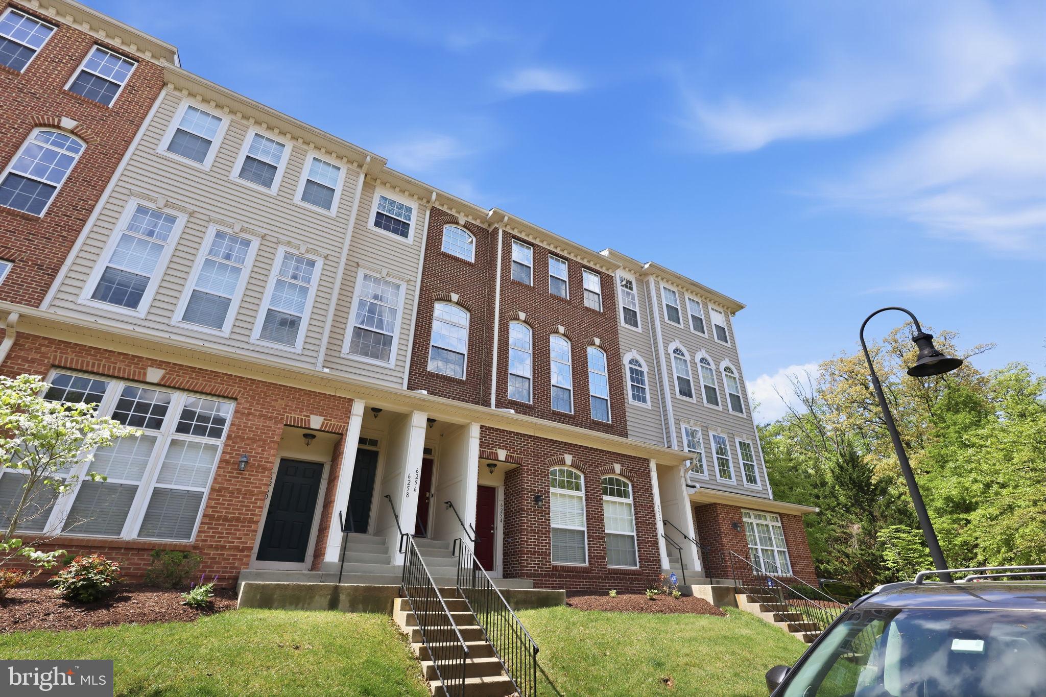 MARKET CENTER CONDOMINIUM - Residential