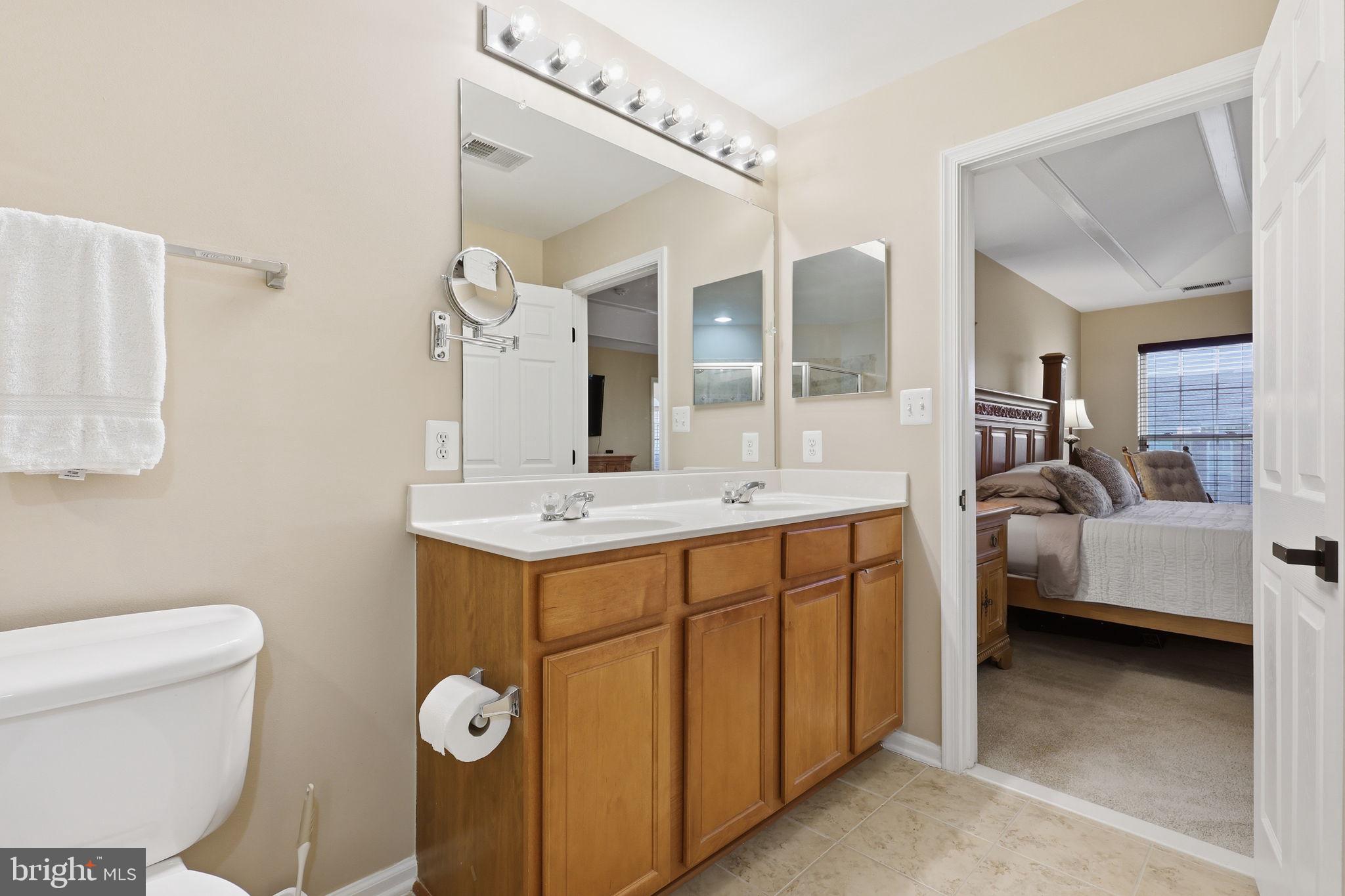 MARKET CENTER CONDOMINIUM - Residential