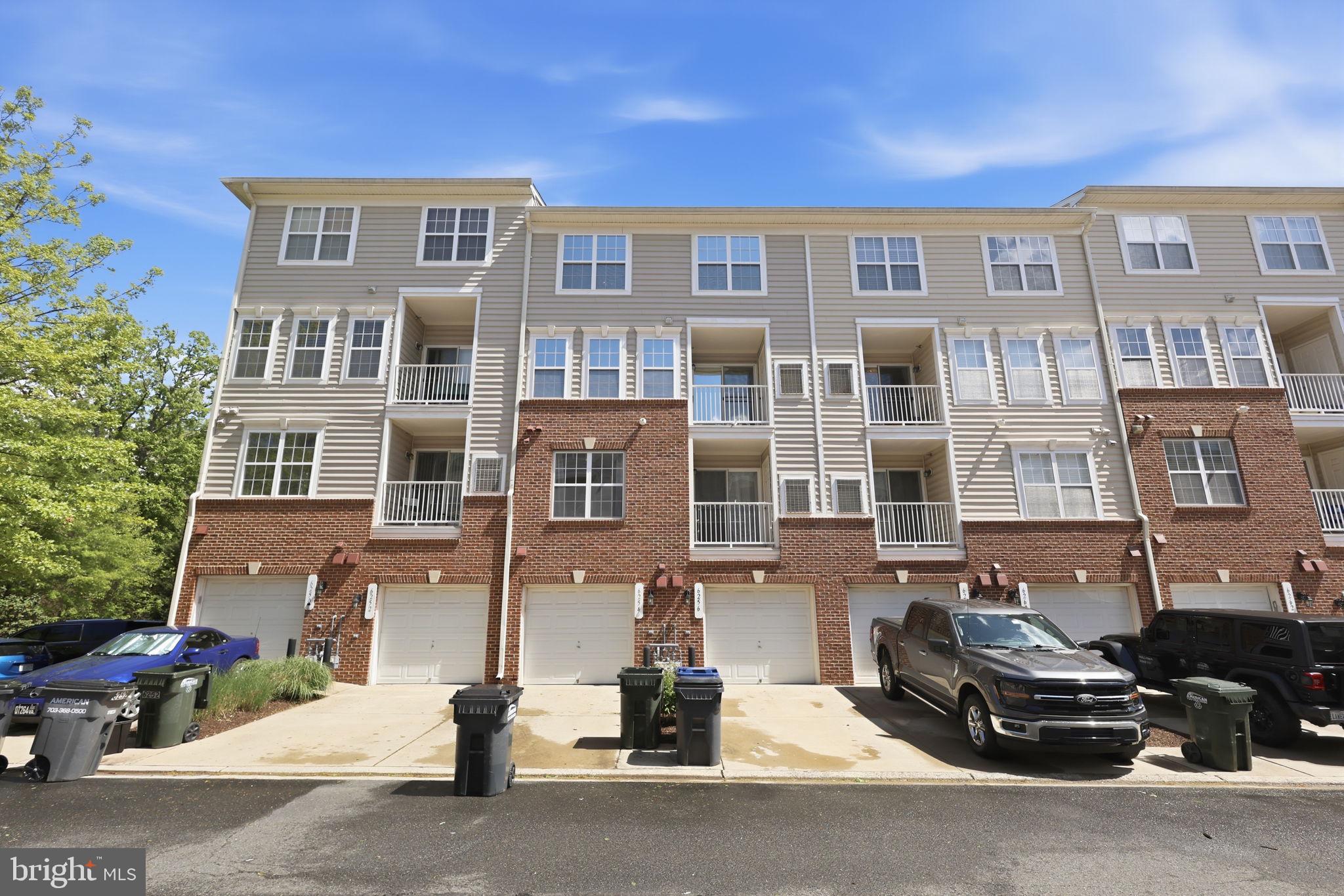 MARKET CENTER CONDOMINIUM - Residential