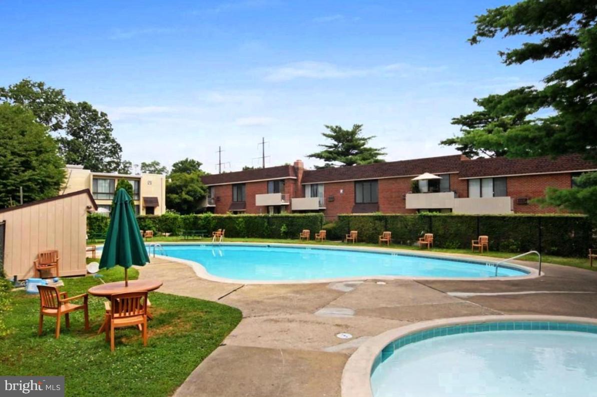 GLENOLDEN - Residential