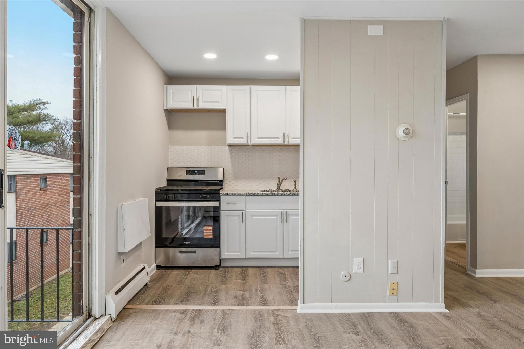 GLENOLDEN - Residential