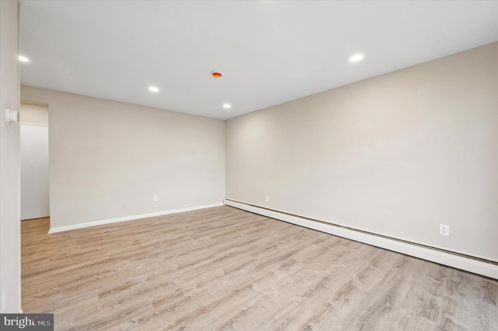 GLENOLDEN - Residential