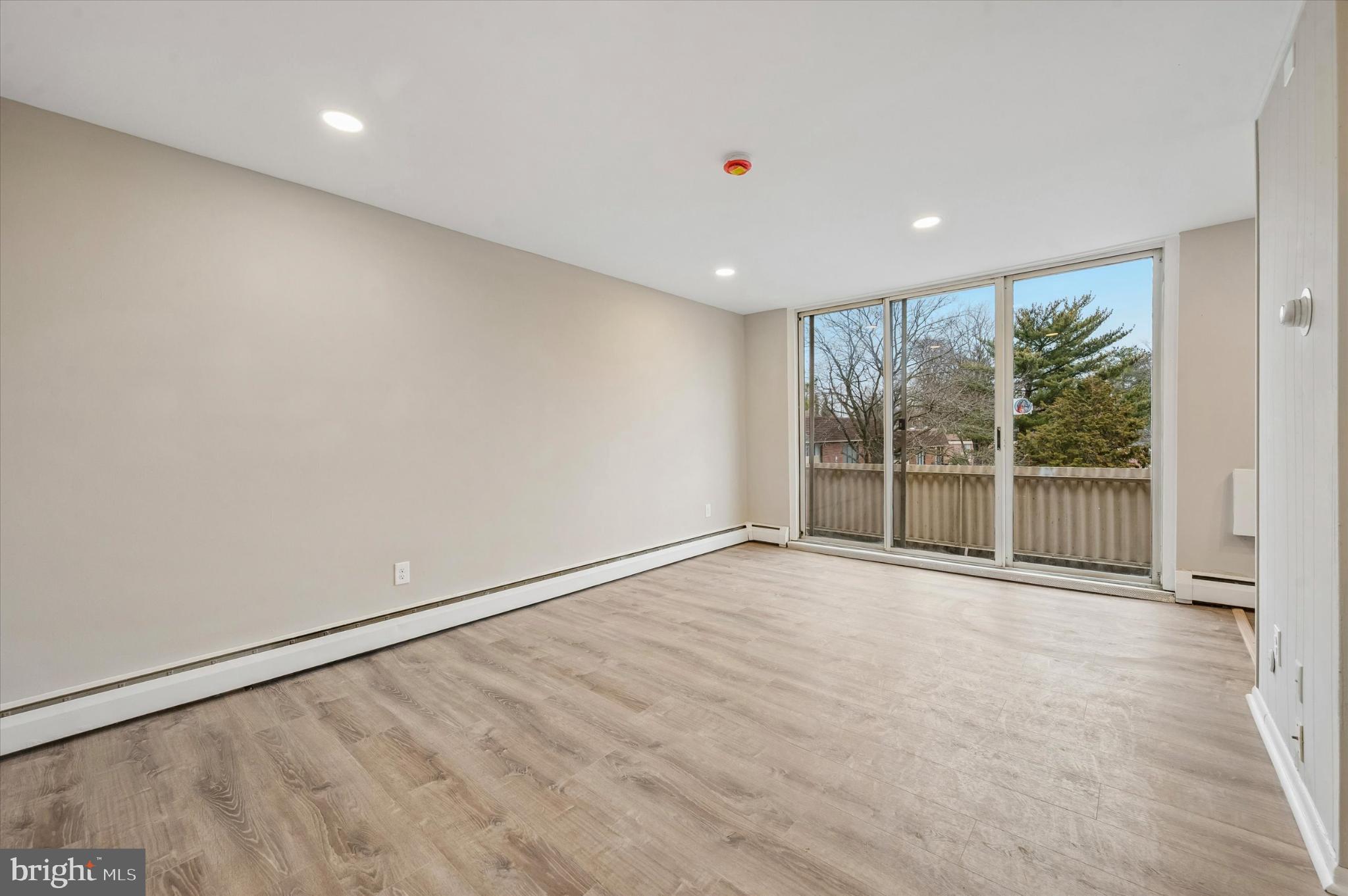 GLENOLDEN - Residential