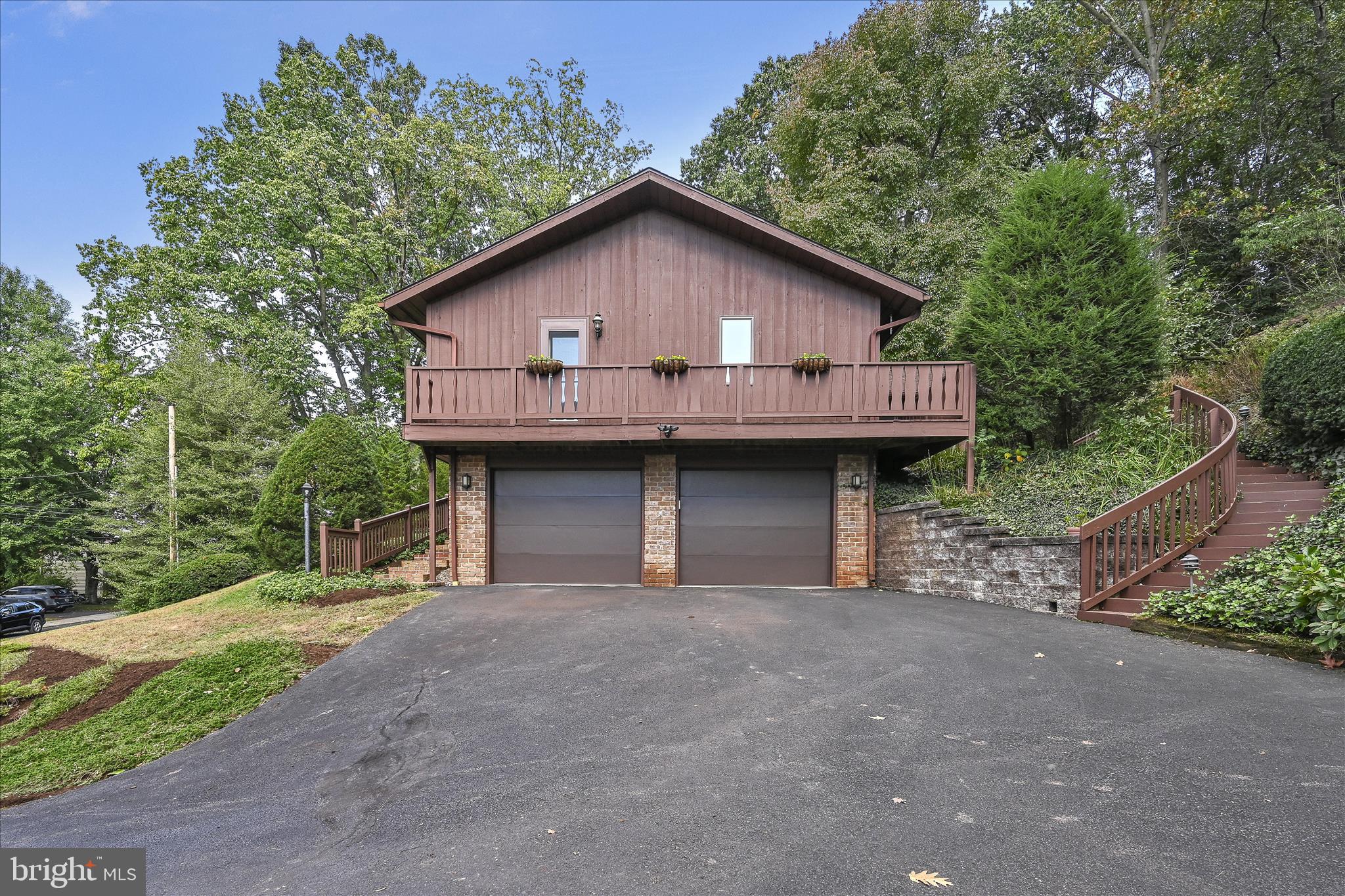 331 SPRING GARDEN STREET