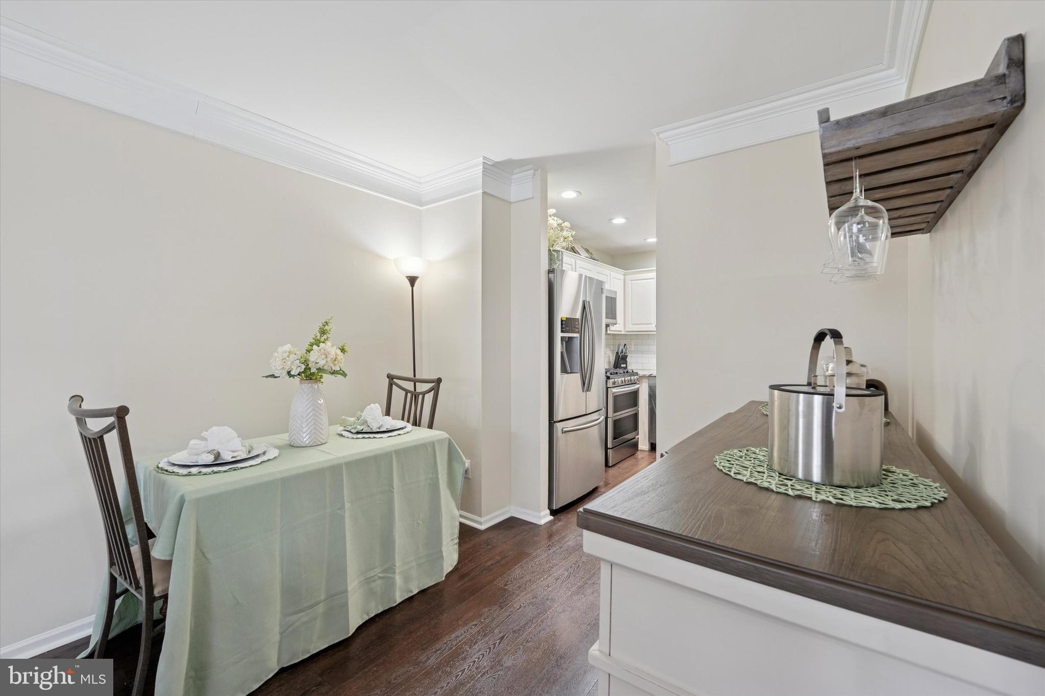 REGENTS PARK - Residential