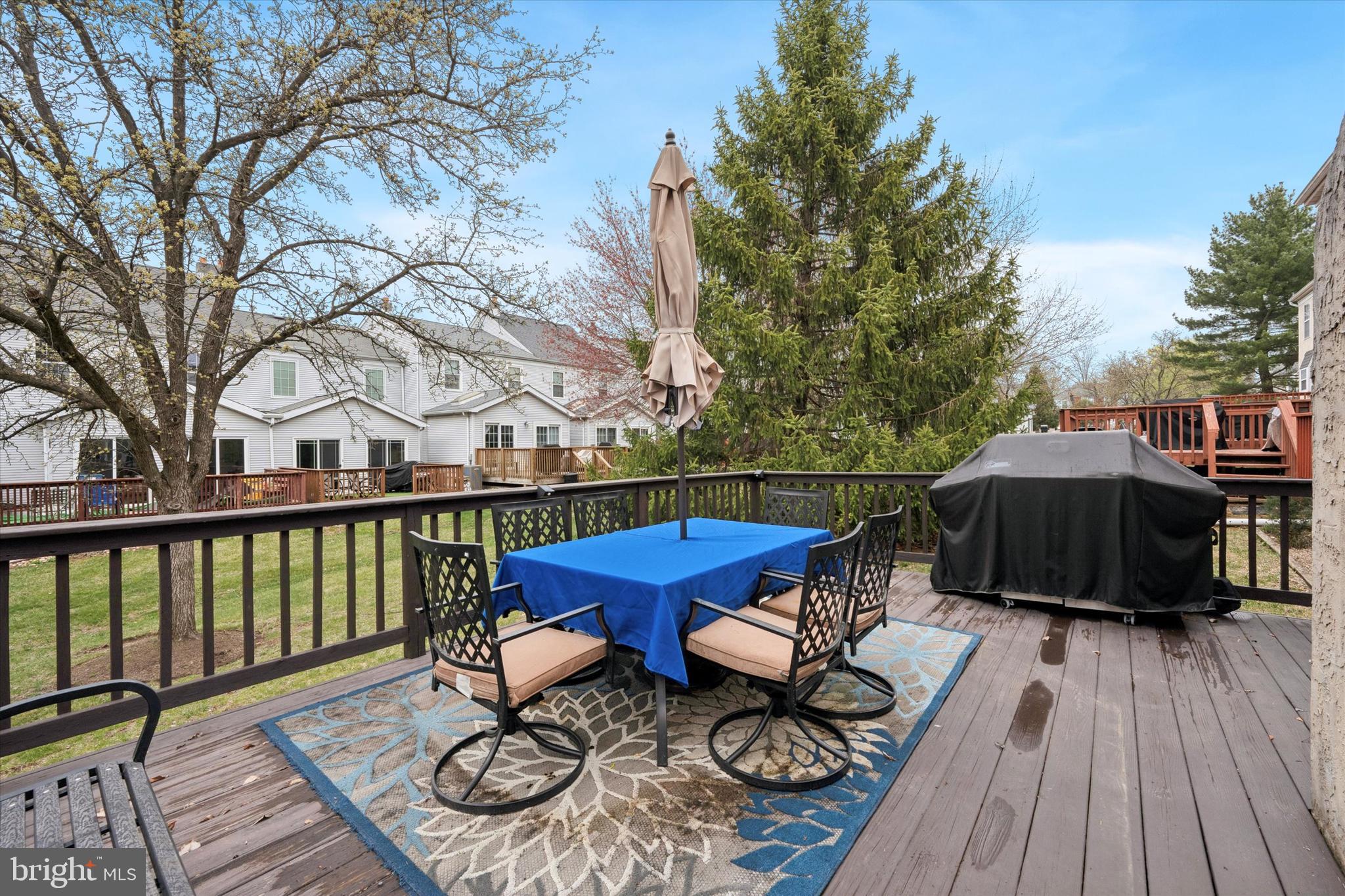 REGENTS PARK - Residential