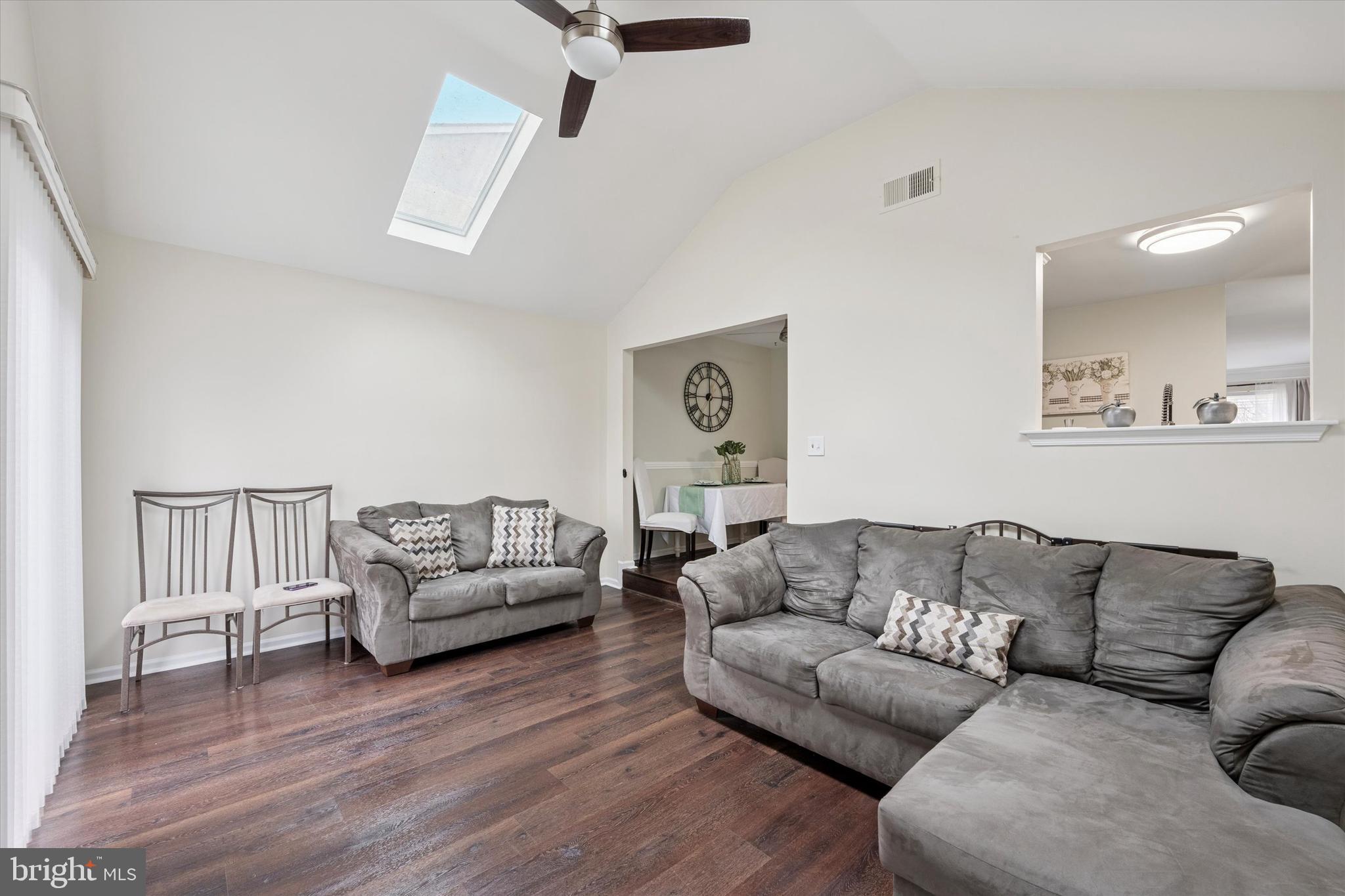 REGENTS PARK - Residential