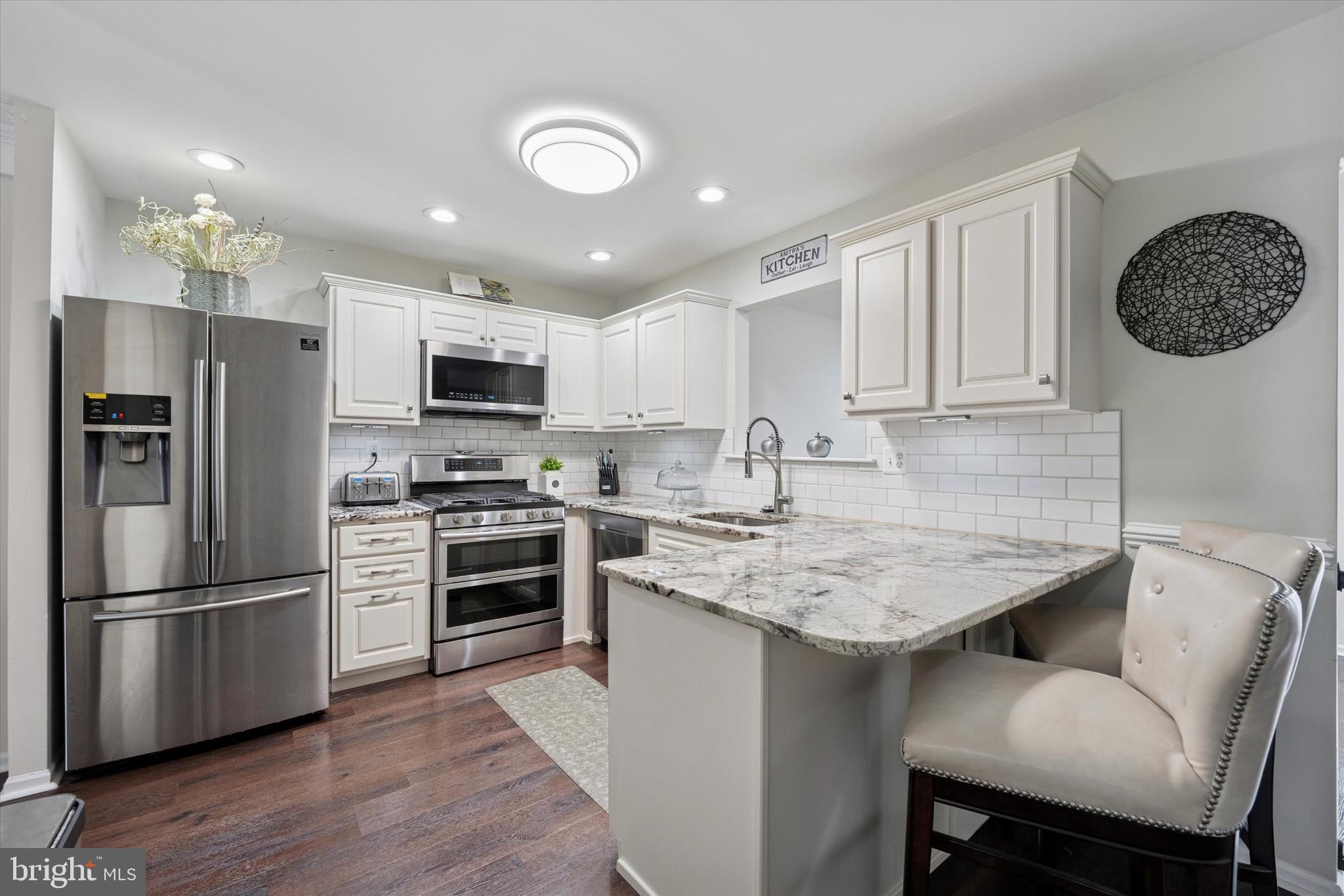 REGENTS PARK - Residential