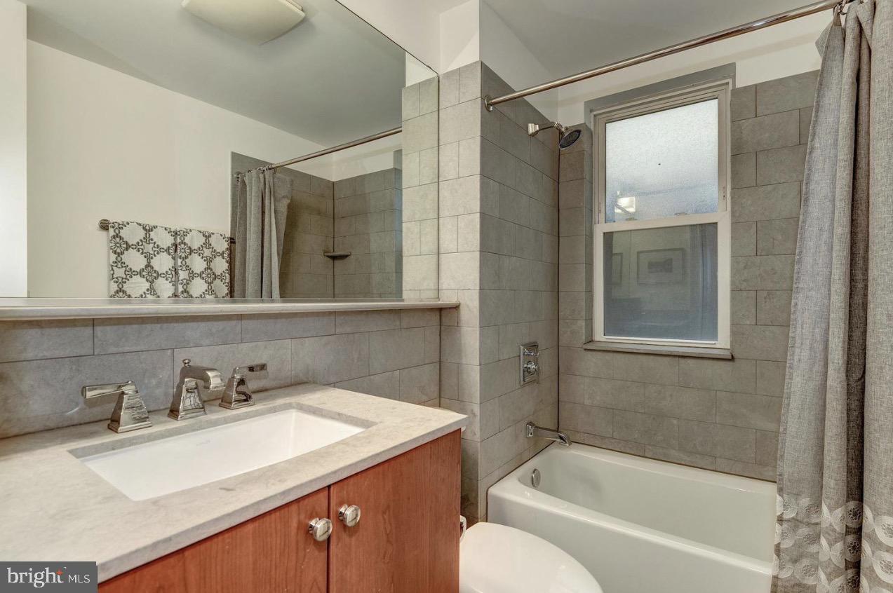 1121 24TH STREET NW 209