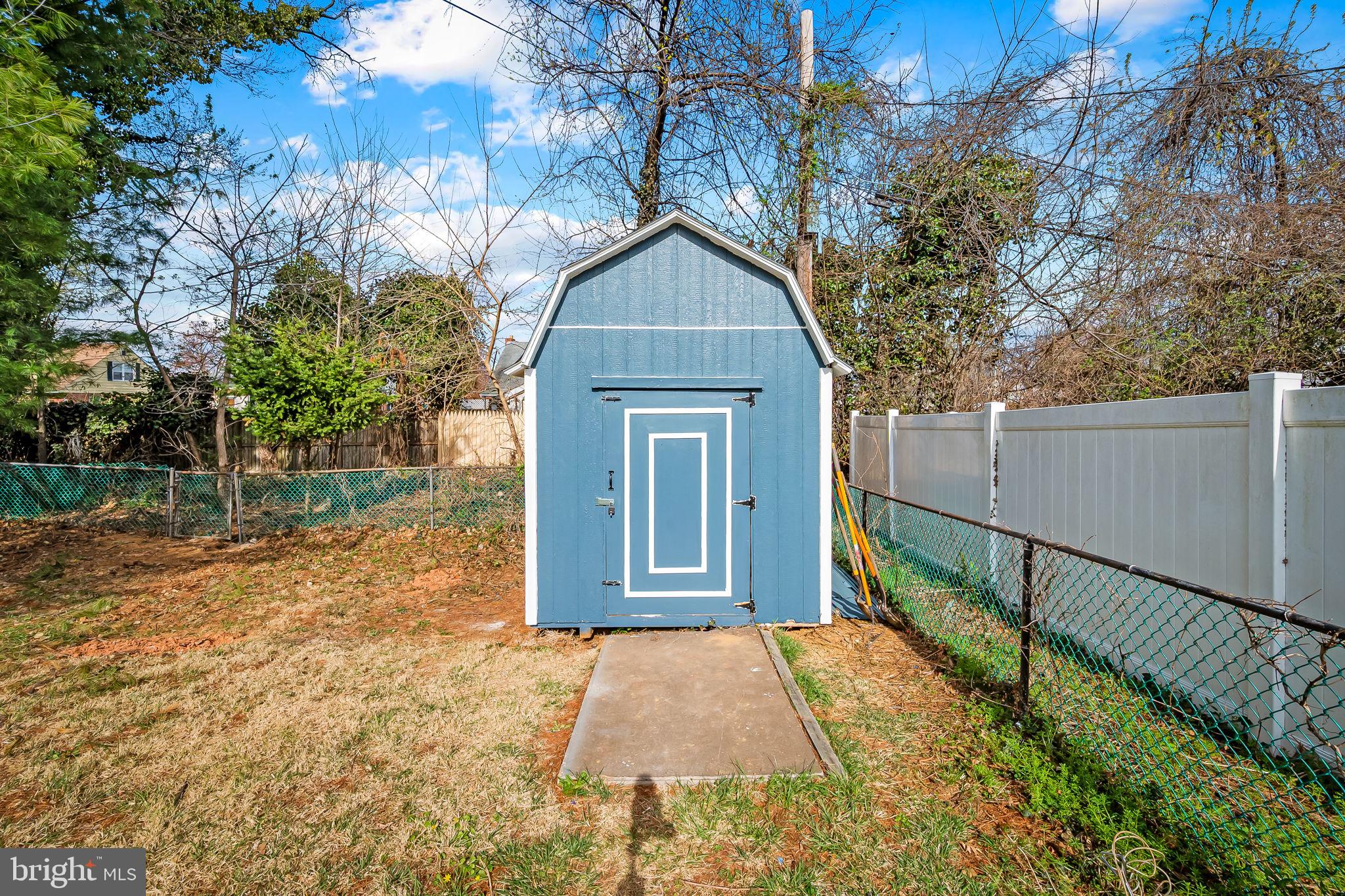 ROCKDALE - Residential