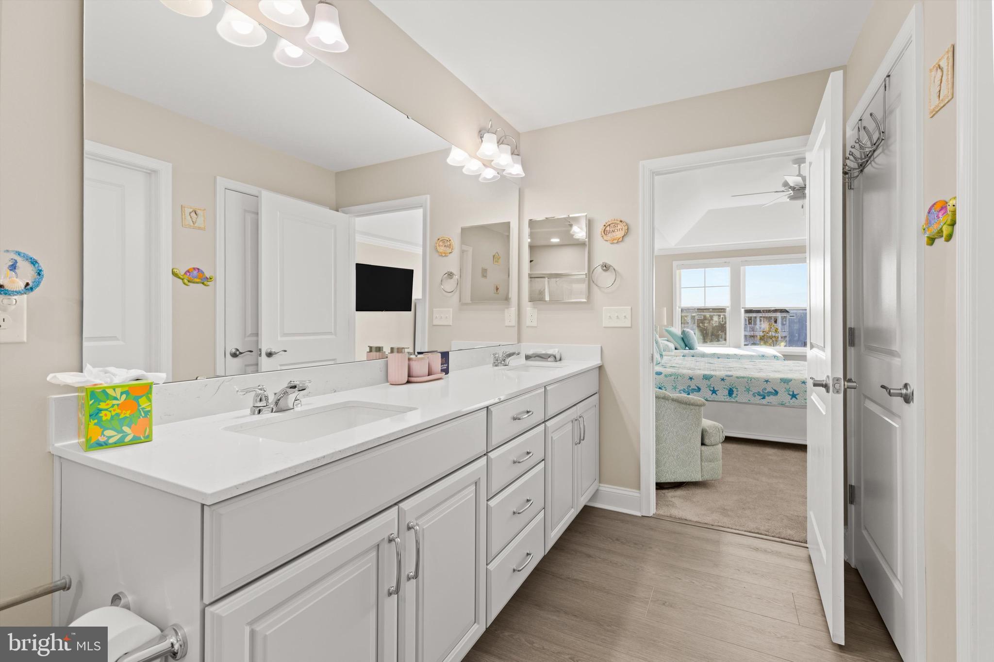 BAYSIDE - Residential