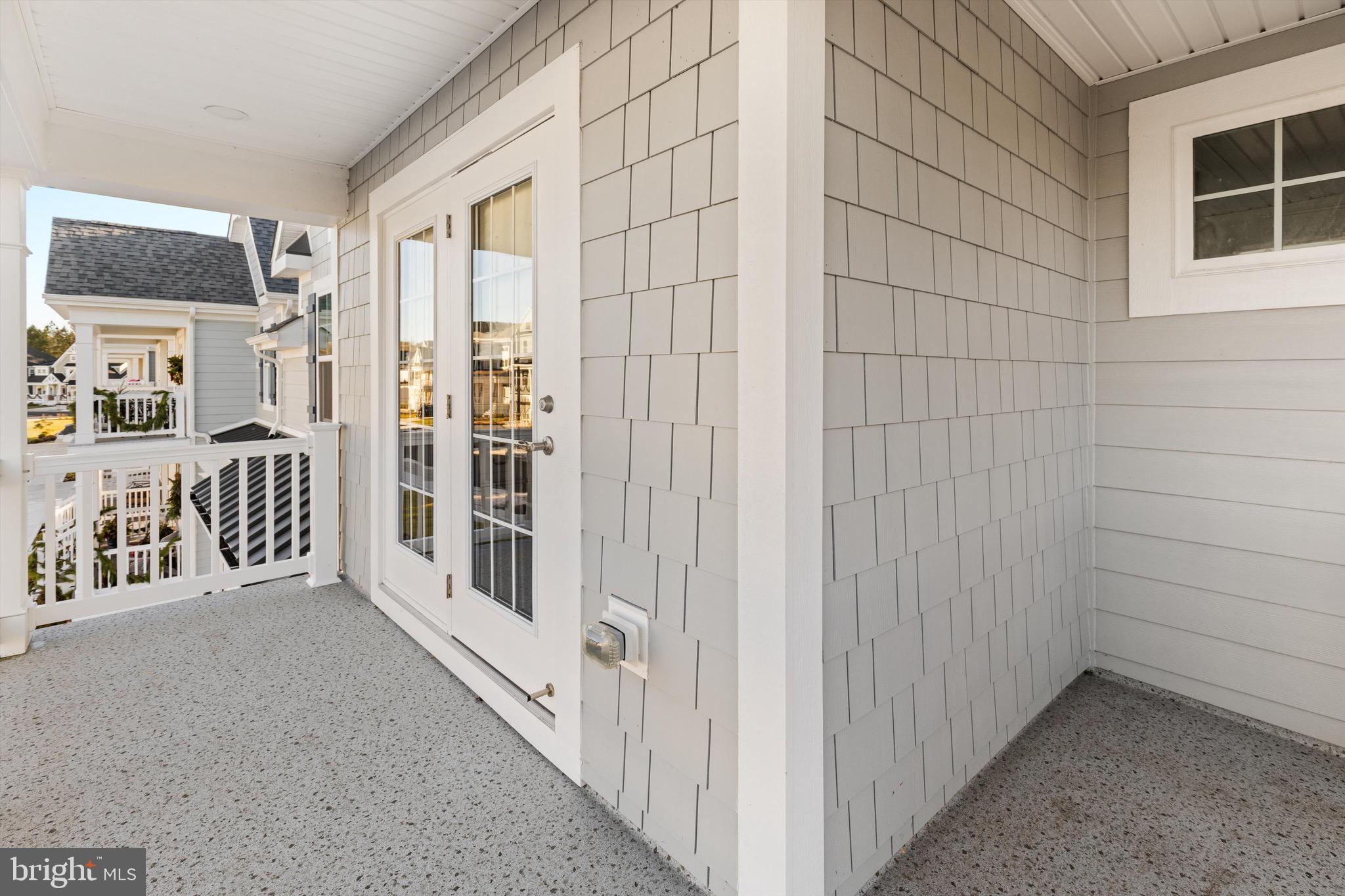 BAYSIDE - Residential