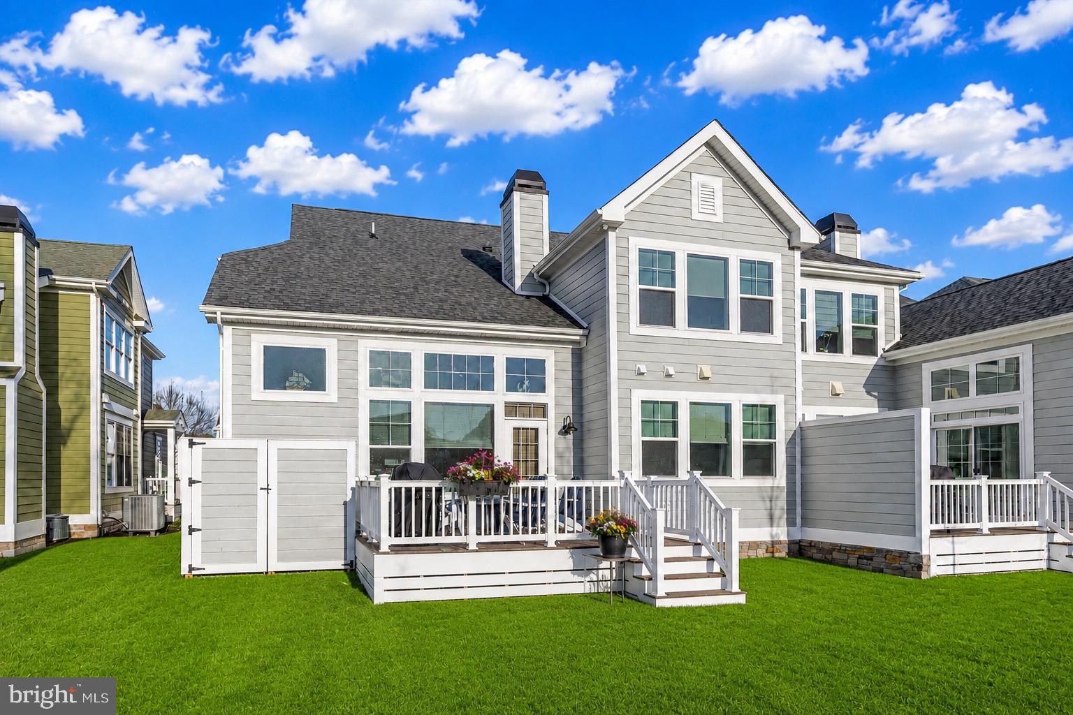 BAYSIDE - Residential