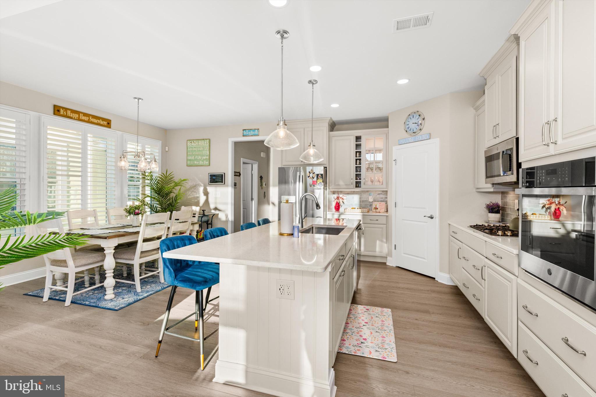 BAYSIDE - Residential