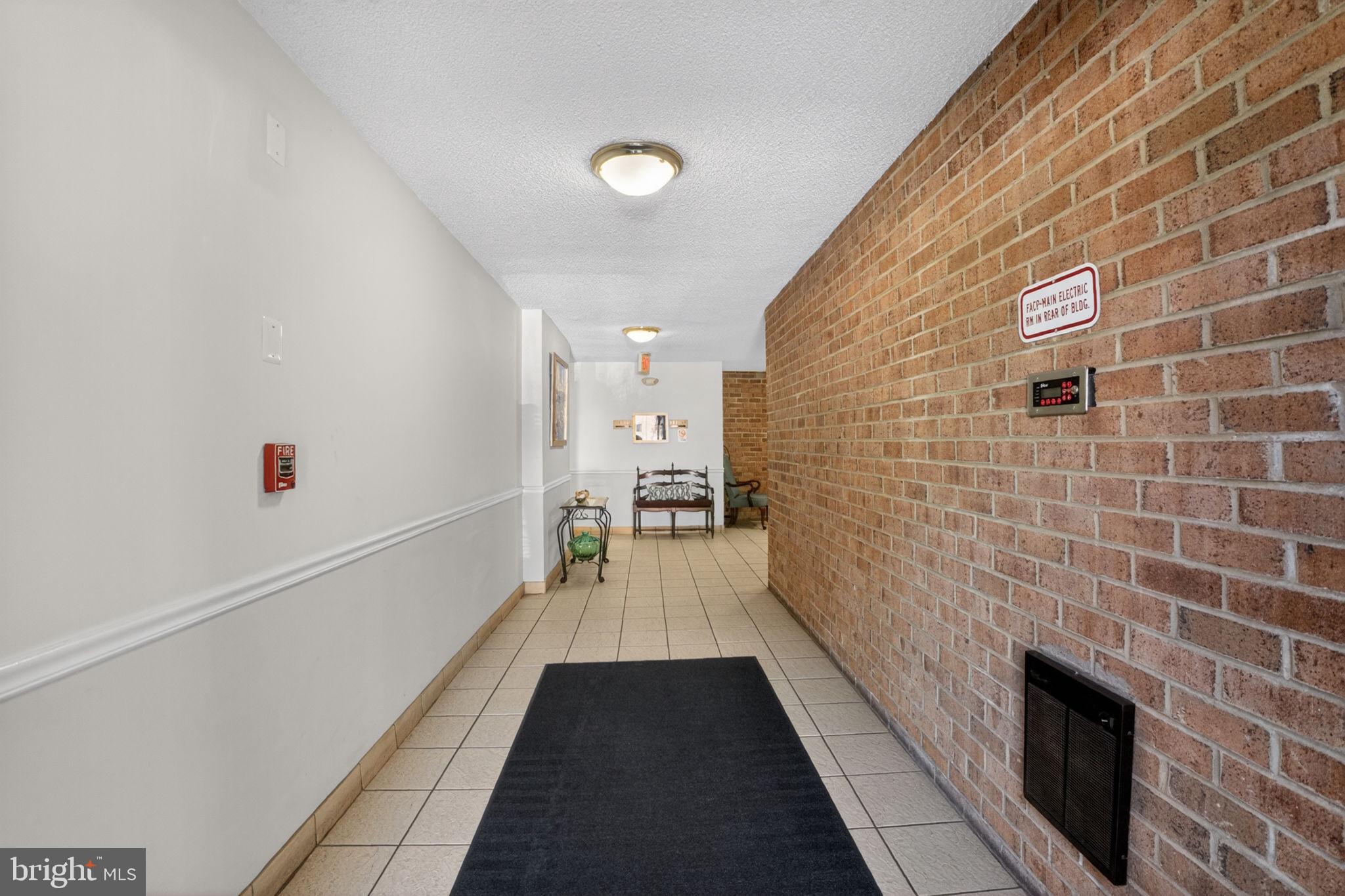 LEISURE WORLD - Residential