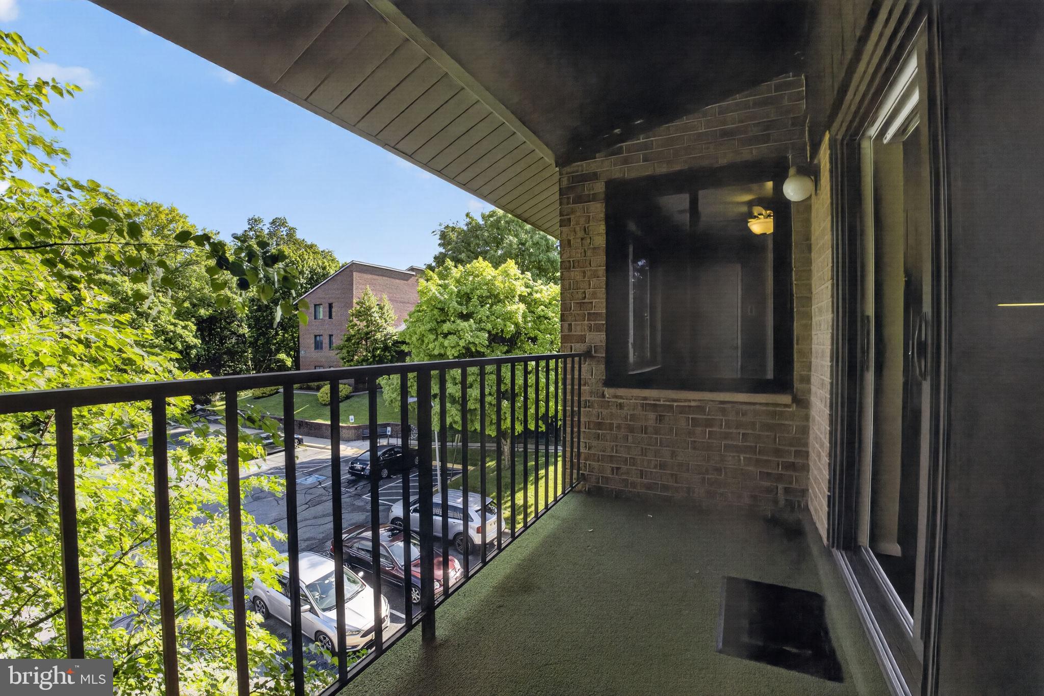 LEISURE WORLD - Residential