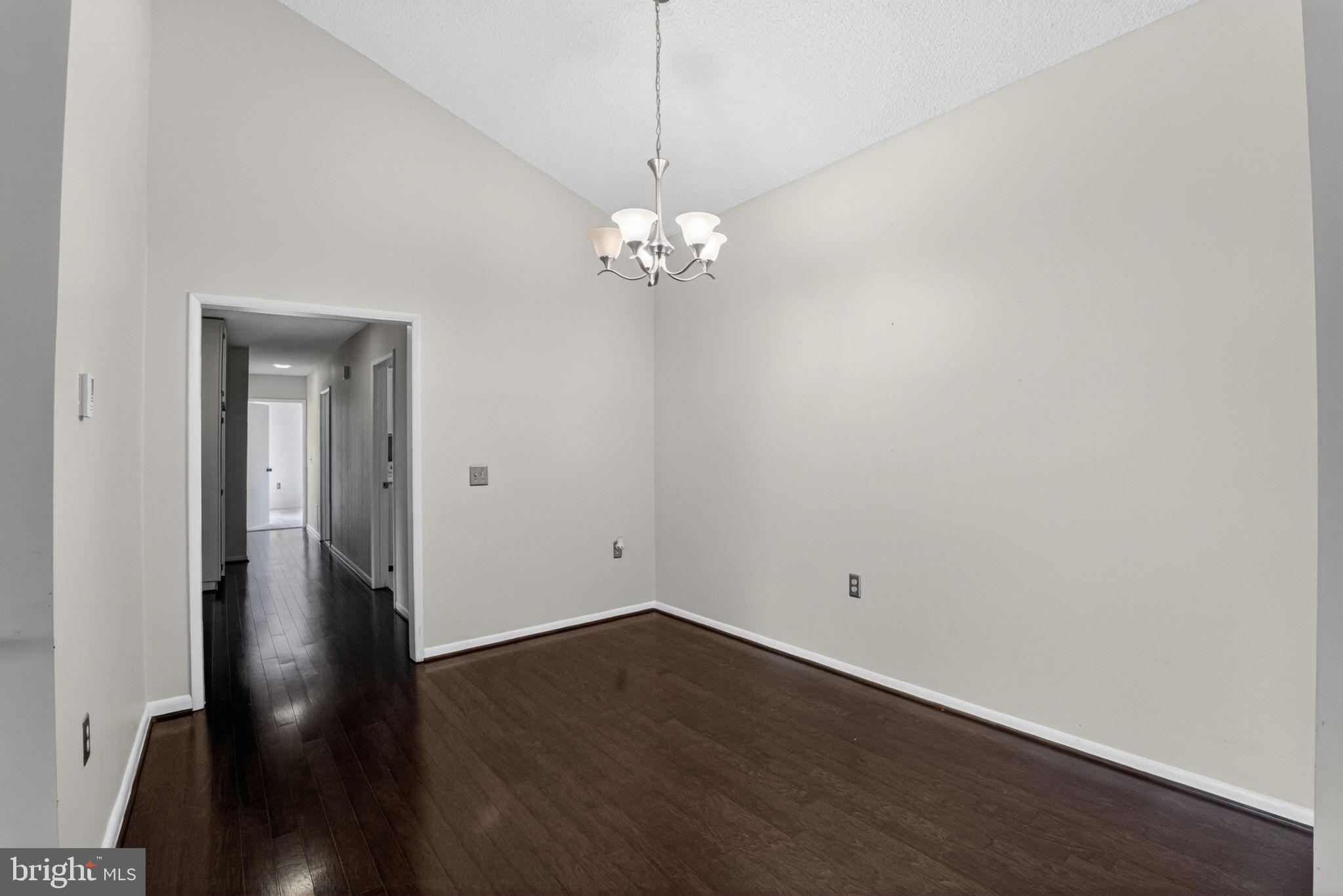 LEISURE WORLD - Residential