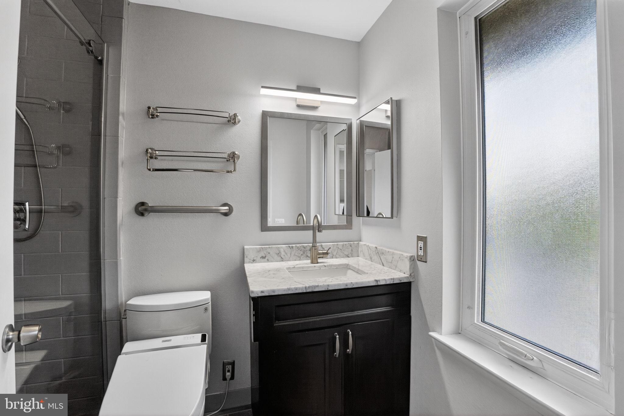LEISURE WORLD - Residential