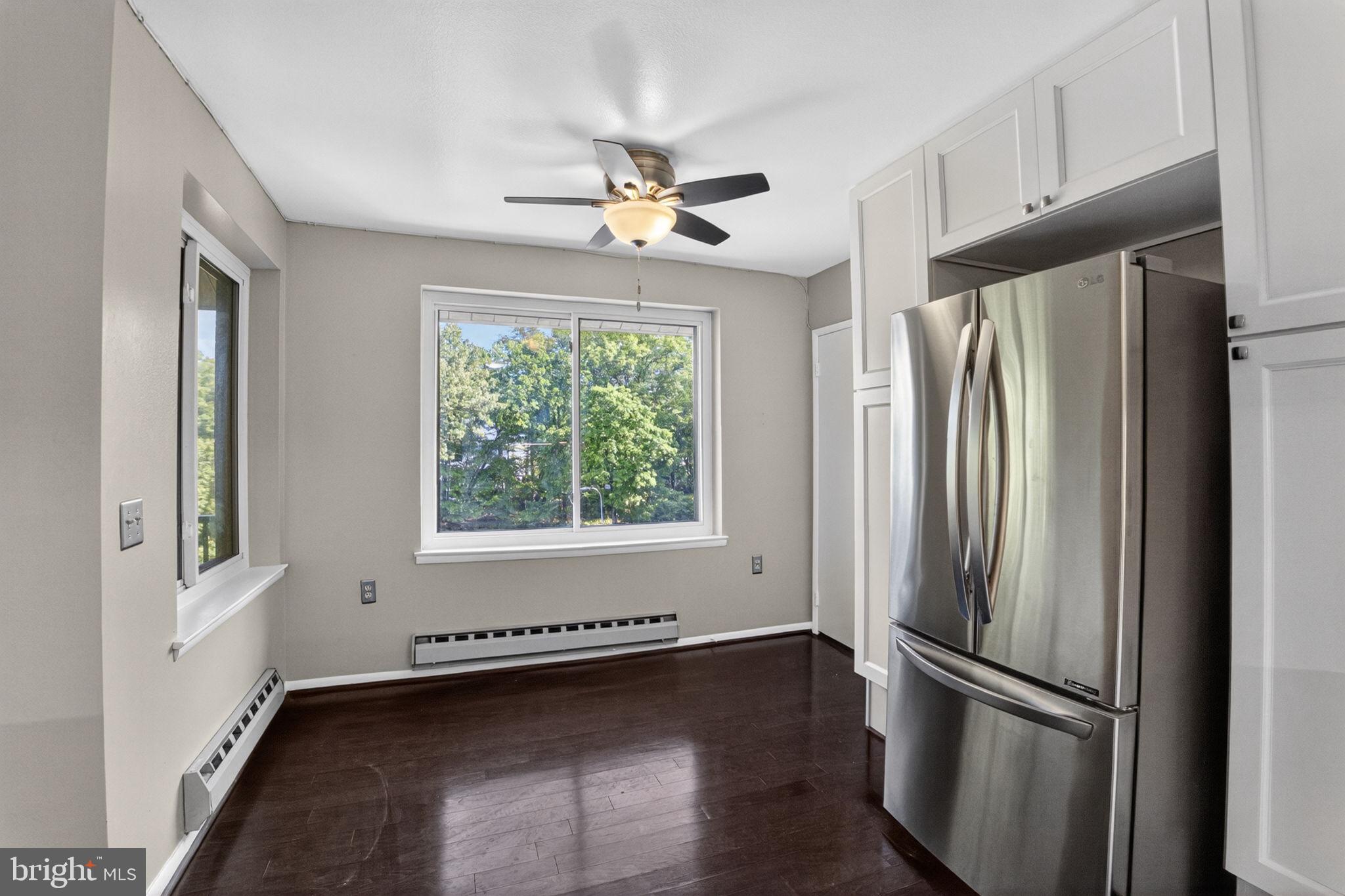 LEISURE WORLD - Residential