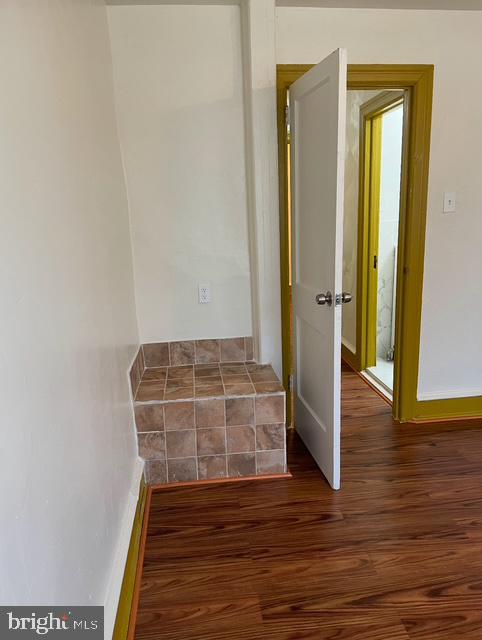 WEST OAK LANE - Residential