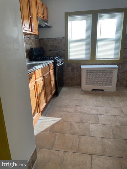 WEST OAK LANE - Residential