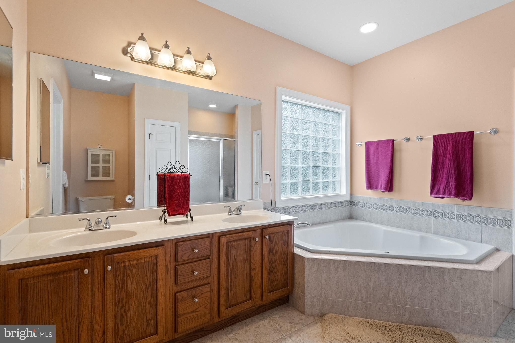 SOMERSET - Residential