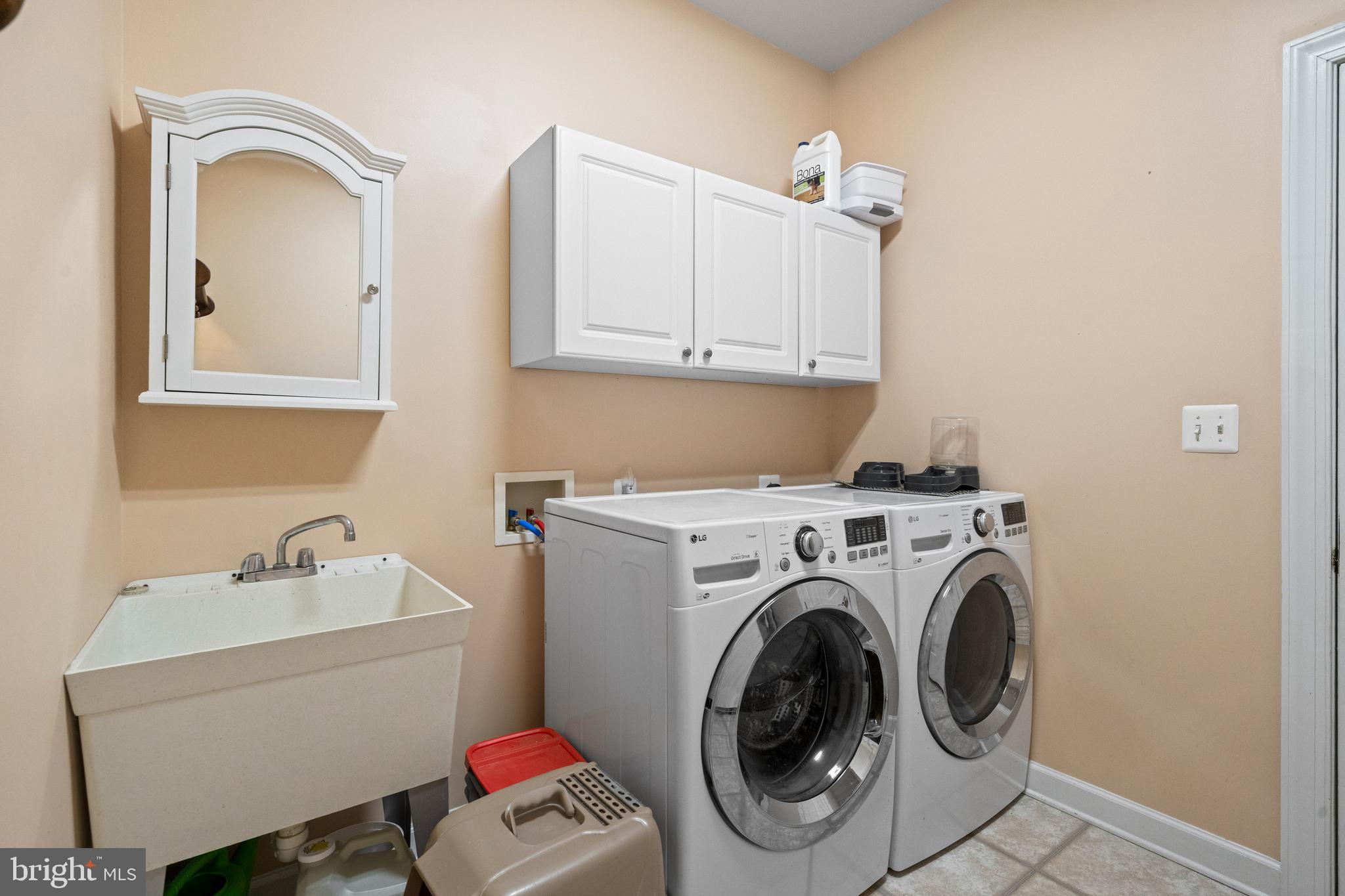 SOMERSET - Residential