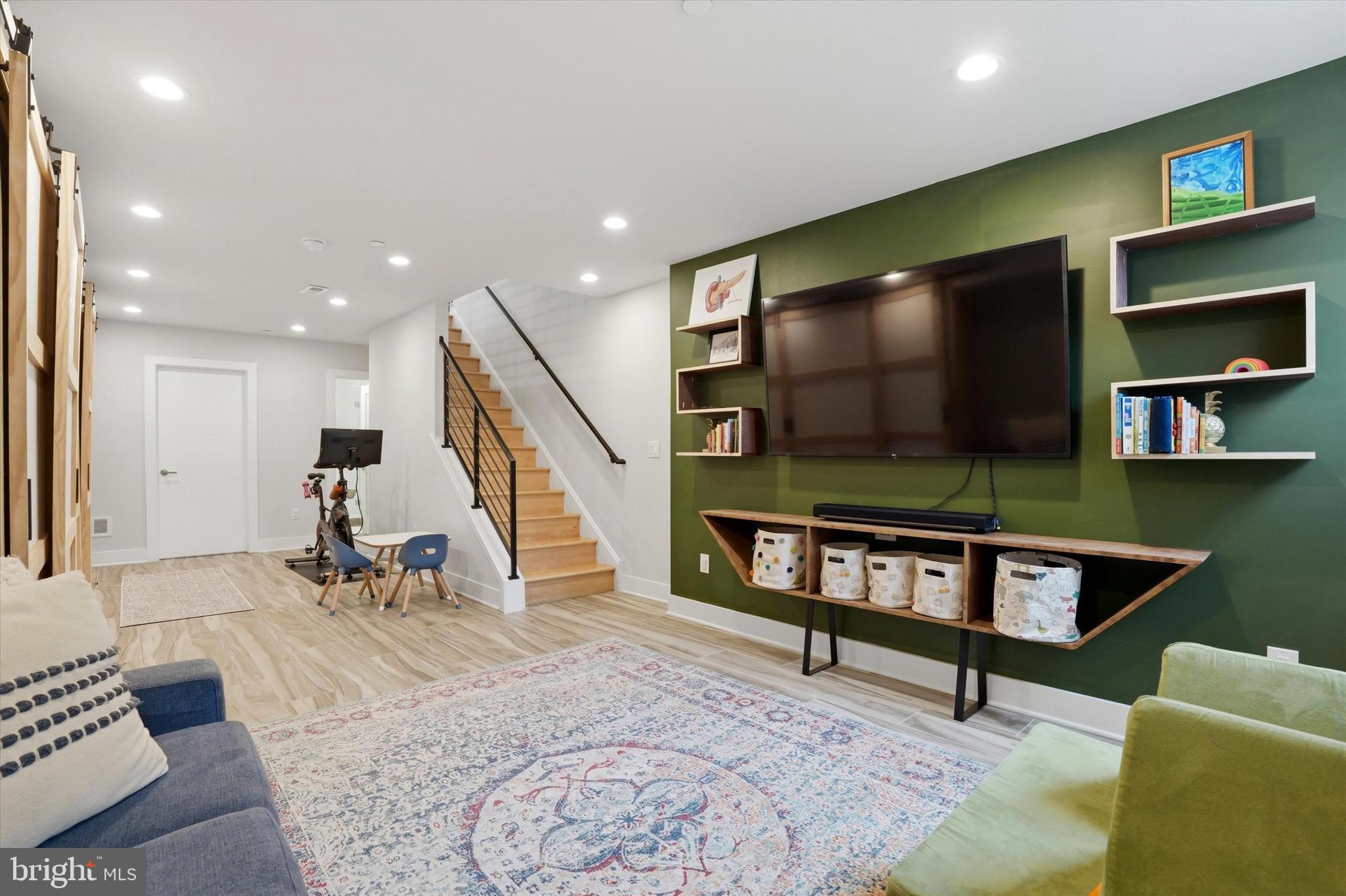 GRADUATE HOSPITAL - Residential